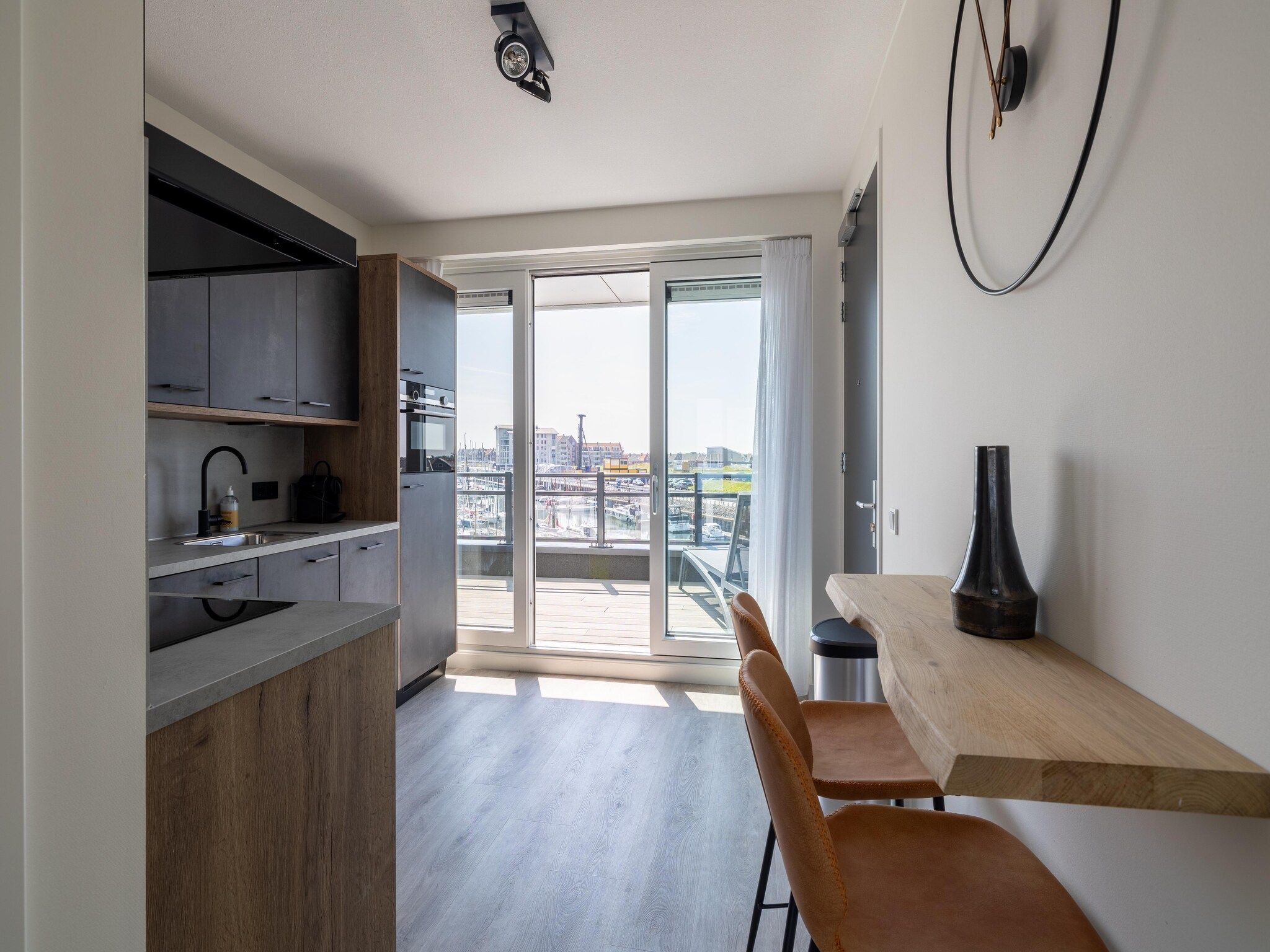 De woonkamer van Luxe appartement Vista Maris - Havenweg 8-46  Sint-Annaland Oosterschelde in Sint-Annaland