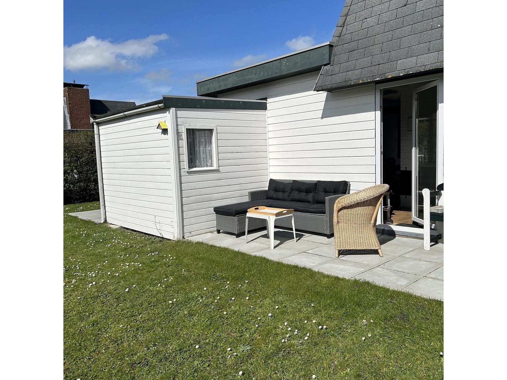 Het terras van Schoneveld 60 Zeester Breskens in Breskens