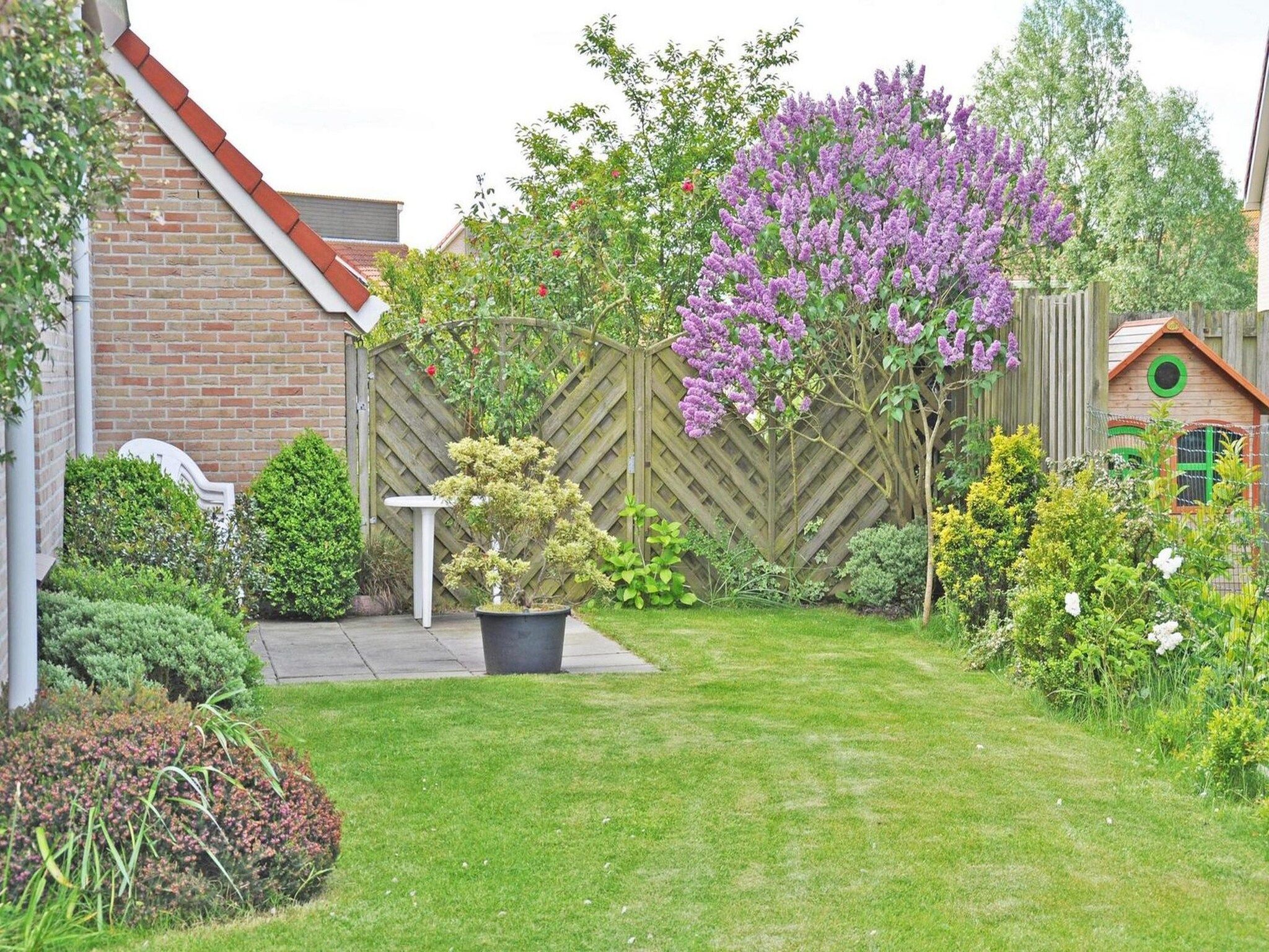 De tuin van Scheldeveste 167 Zwin Breskens in Breskens