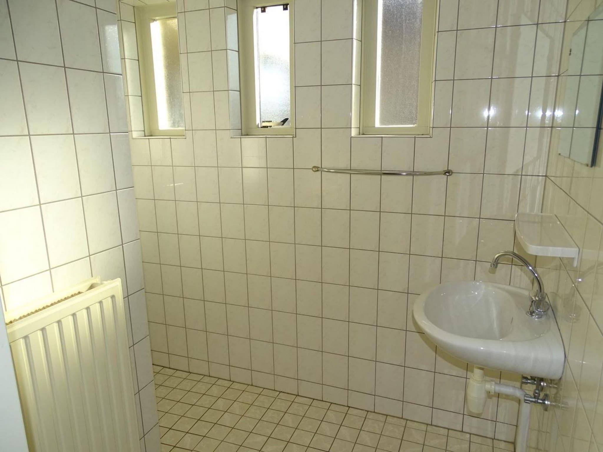 De badkamer van Scheldeveste 170 Schelde Breskens in Breskens