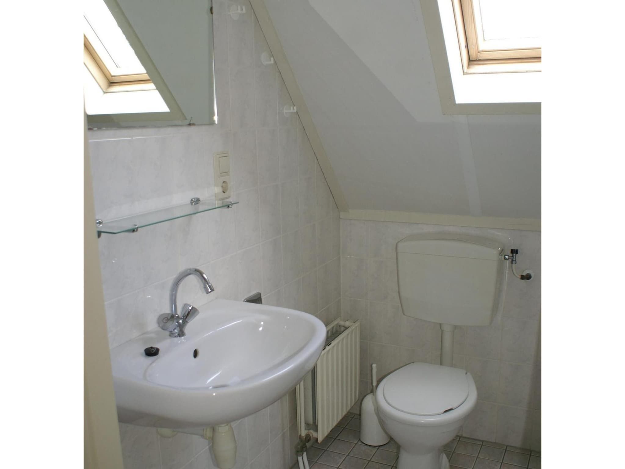 De badkamer van Schoneveld 327 Stern Breskens in Breskens