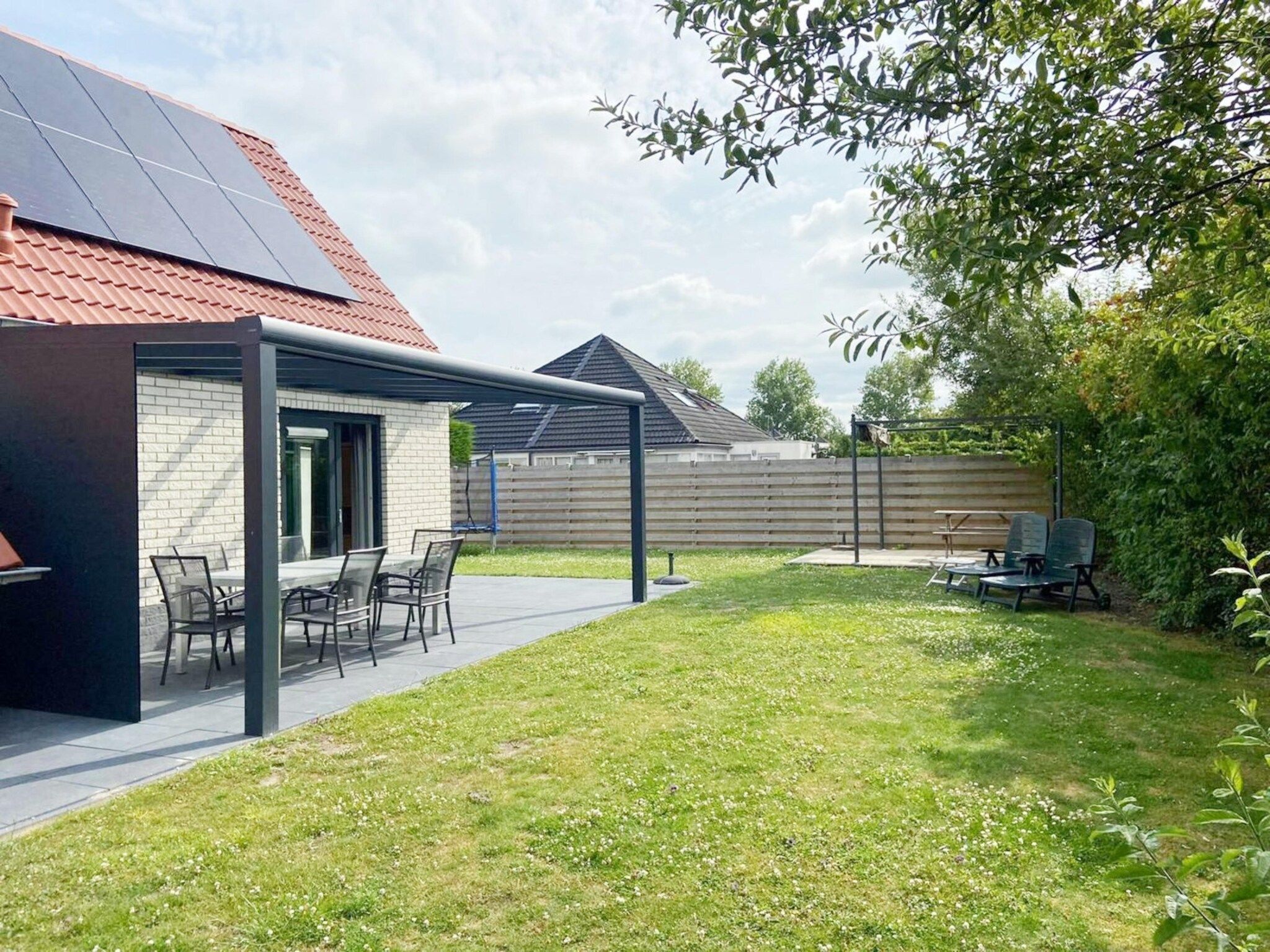 Het terras van Schoneveld 114 Zeemeeuw Breskens in Breskens