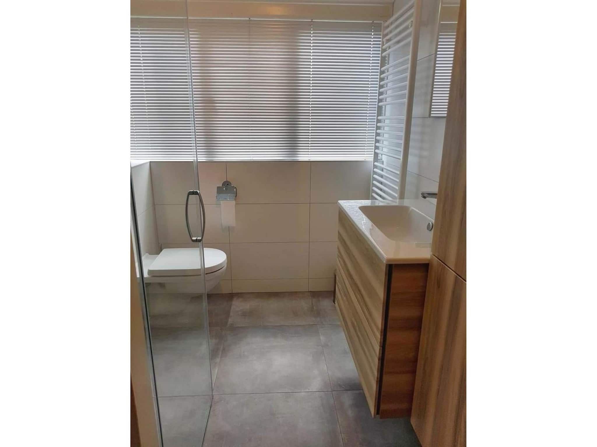 De badkamer van Scheldeveste 228 Zwin Breskens in Breskens