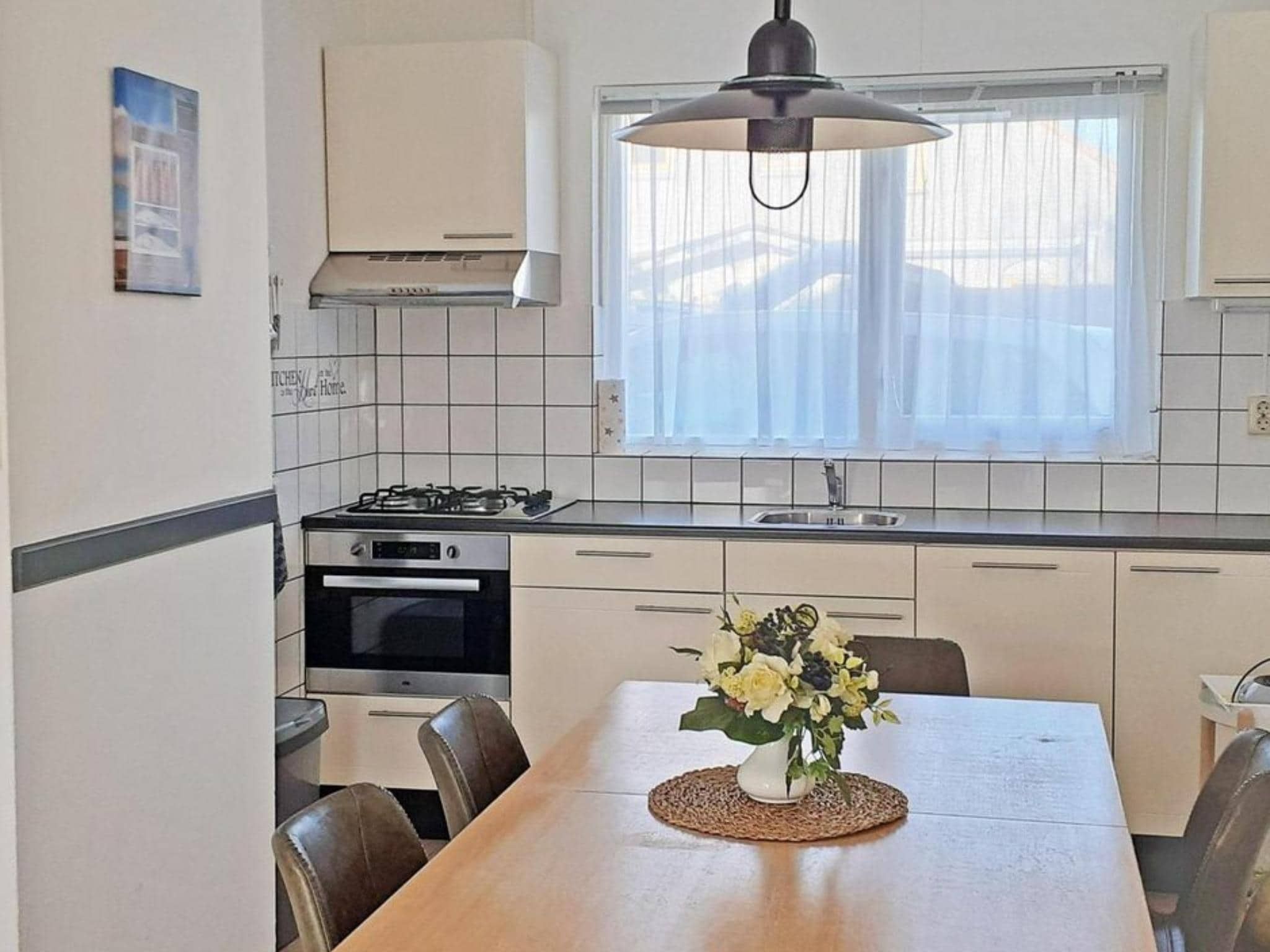 De eetkamer van Fort Soleil 30 Zeezwaluw Breskens in Breskens