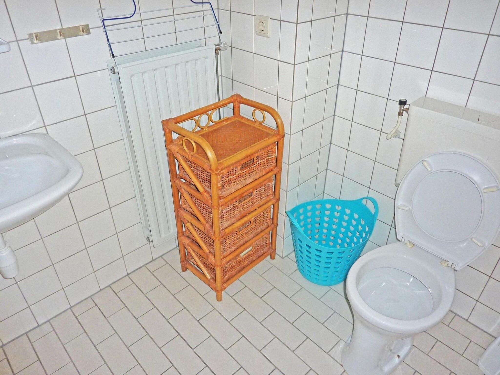 De badkamer van Schoneveld 371 Strandparel Breskens in Breskens