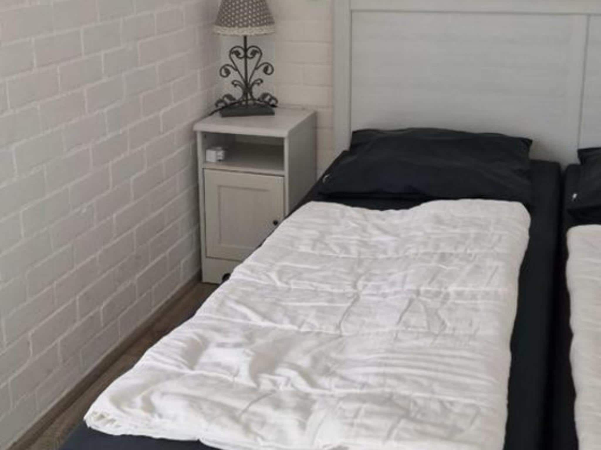 Een slaapkamer van Schoneveld 157 Duinroos Breskens in Breskens