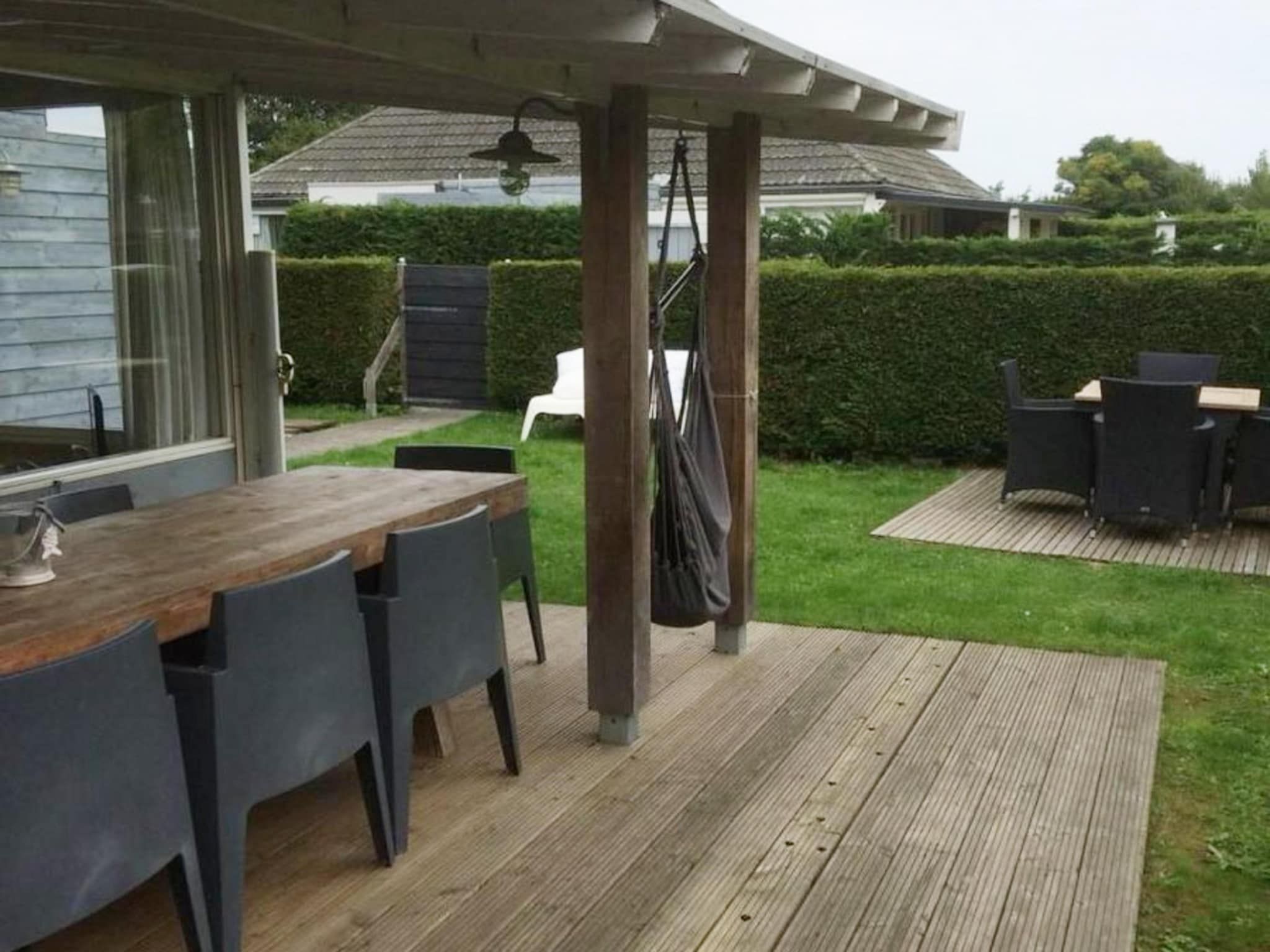 Het terras van Schoneveld 163 Duinroos Breskens in Breskens