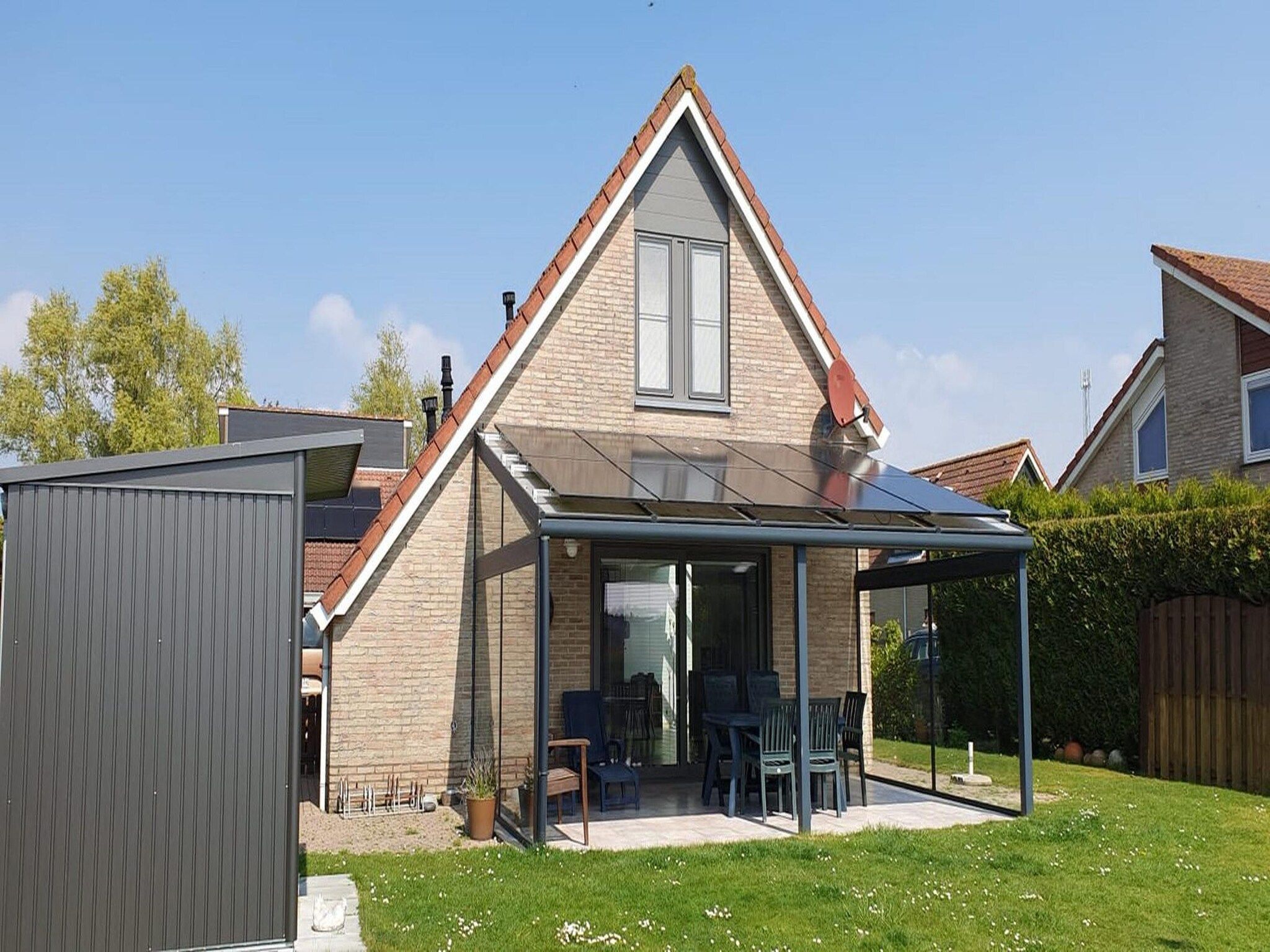 De buitenkant van Scheldeveste 45 Zwin Breskens in Breskens