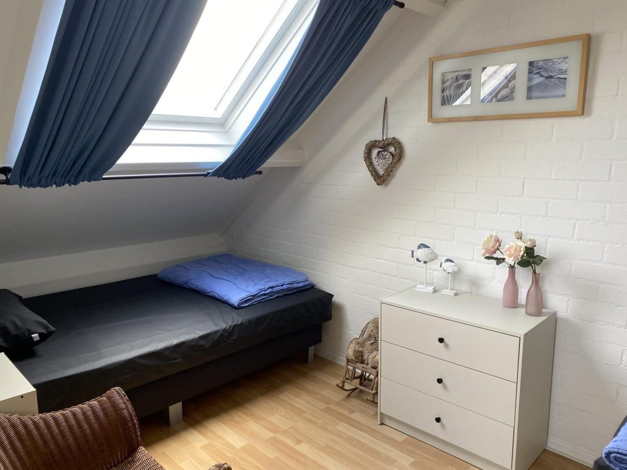 Een slaapkamer van Schoneveld 183 Duinroos Breskens in Breskens