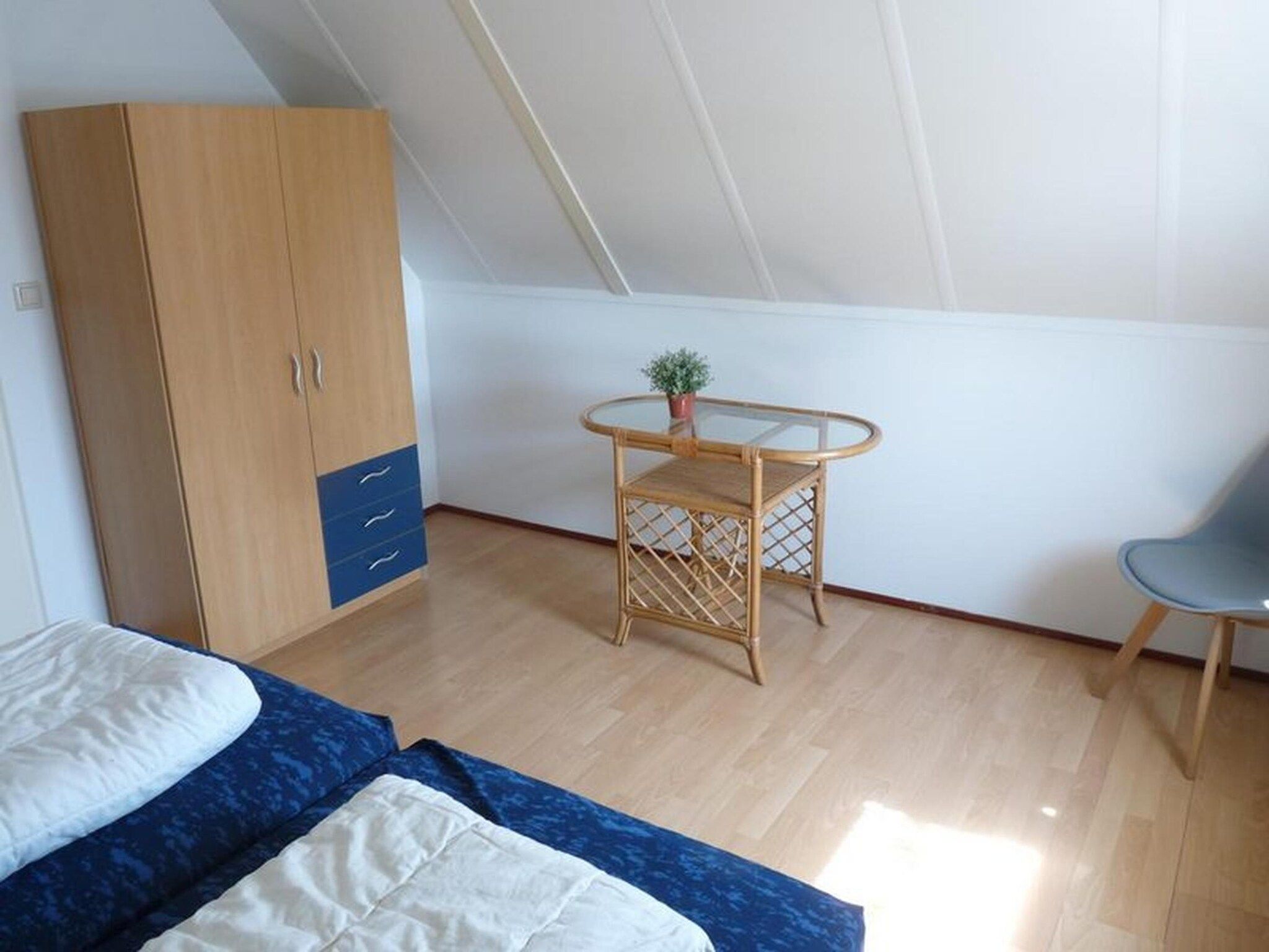 Een slaapkamer van Schoneveld 246 Stern Breskens in Breskens