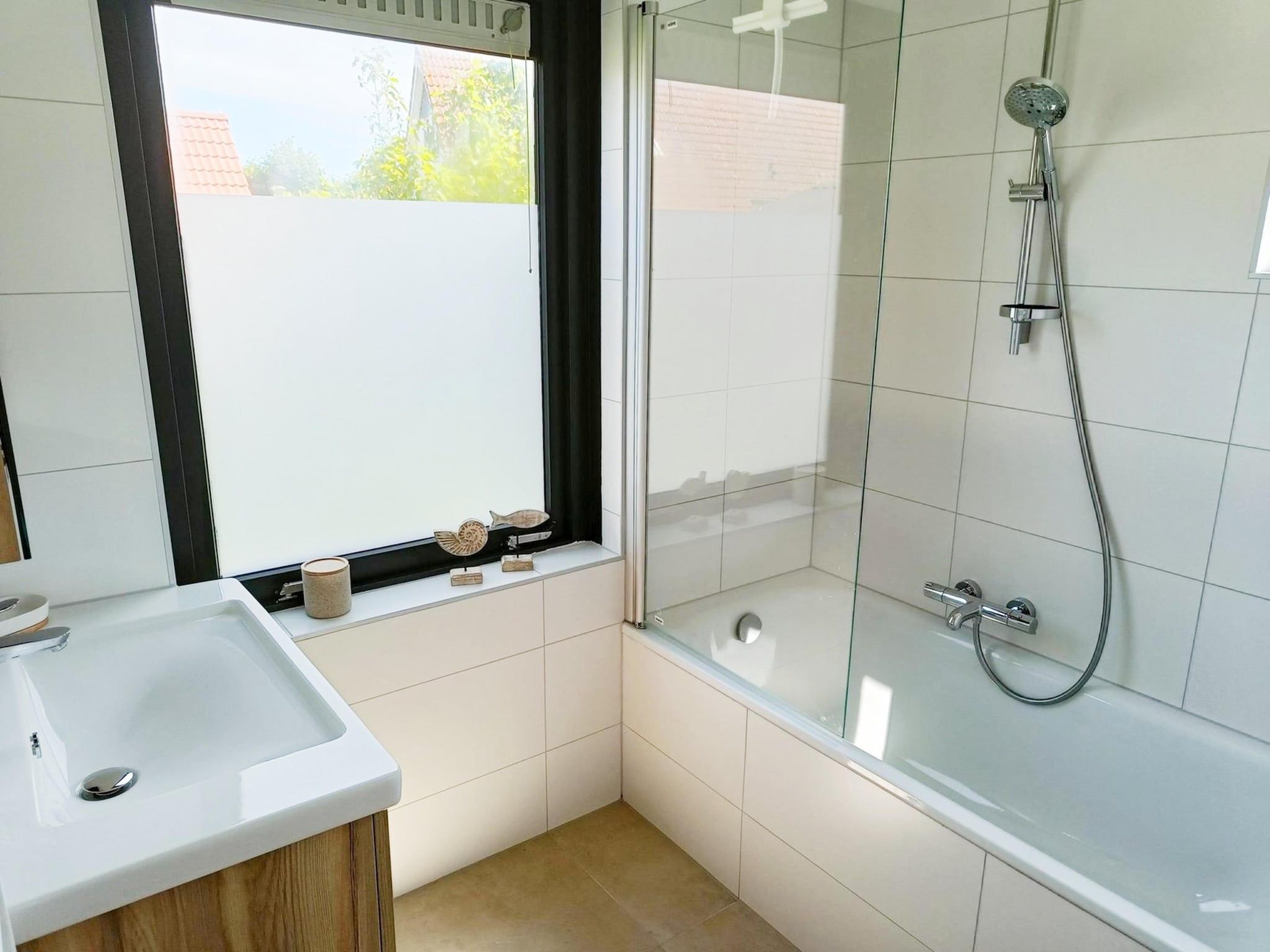 De badkamer van Schoneveld 124 Zeemeeuw Breskens in Breskens
