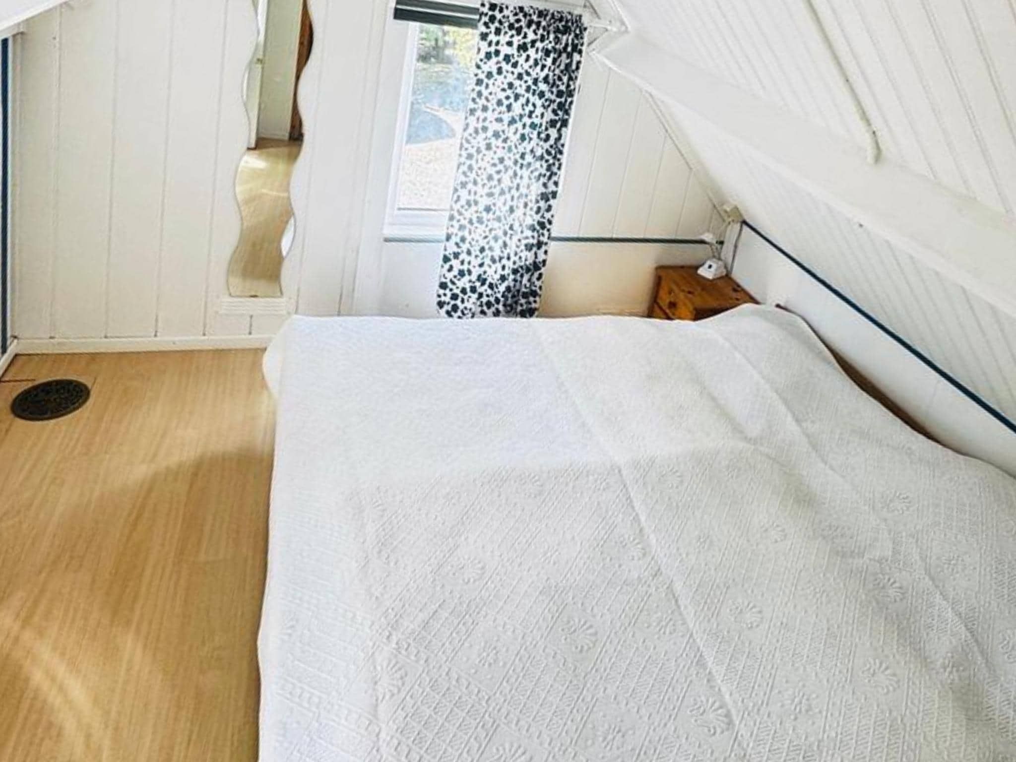 Een slaapkamer van Nummer Één 26a Hoofdplaat in Hoofdplaat