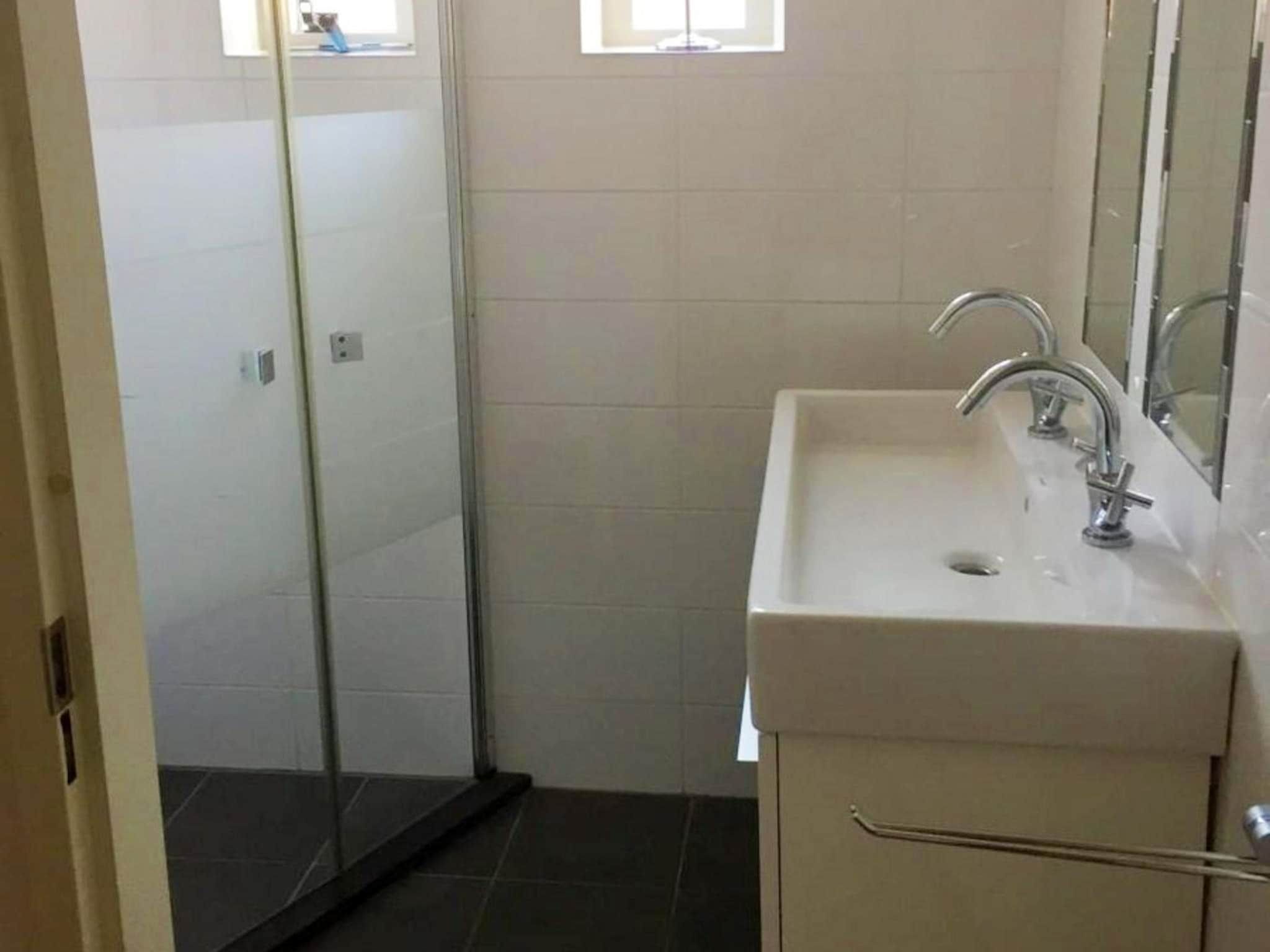 De badkamer van Scheldeveste 129 Schelde de luxe Breskens in Breskens