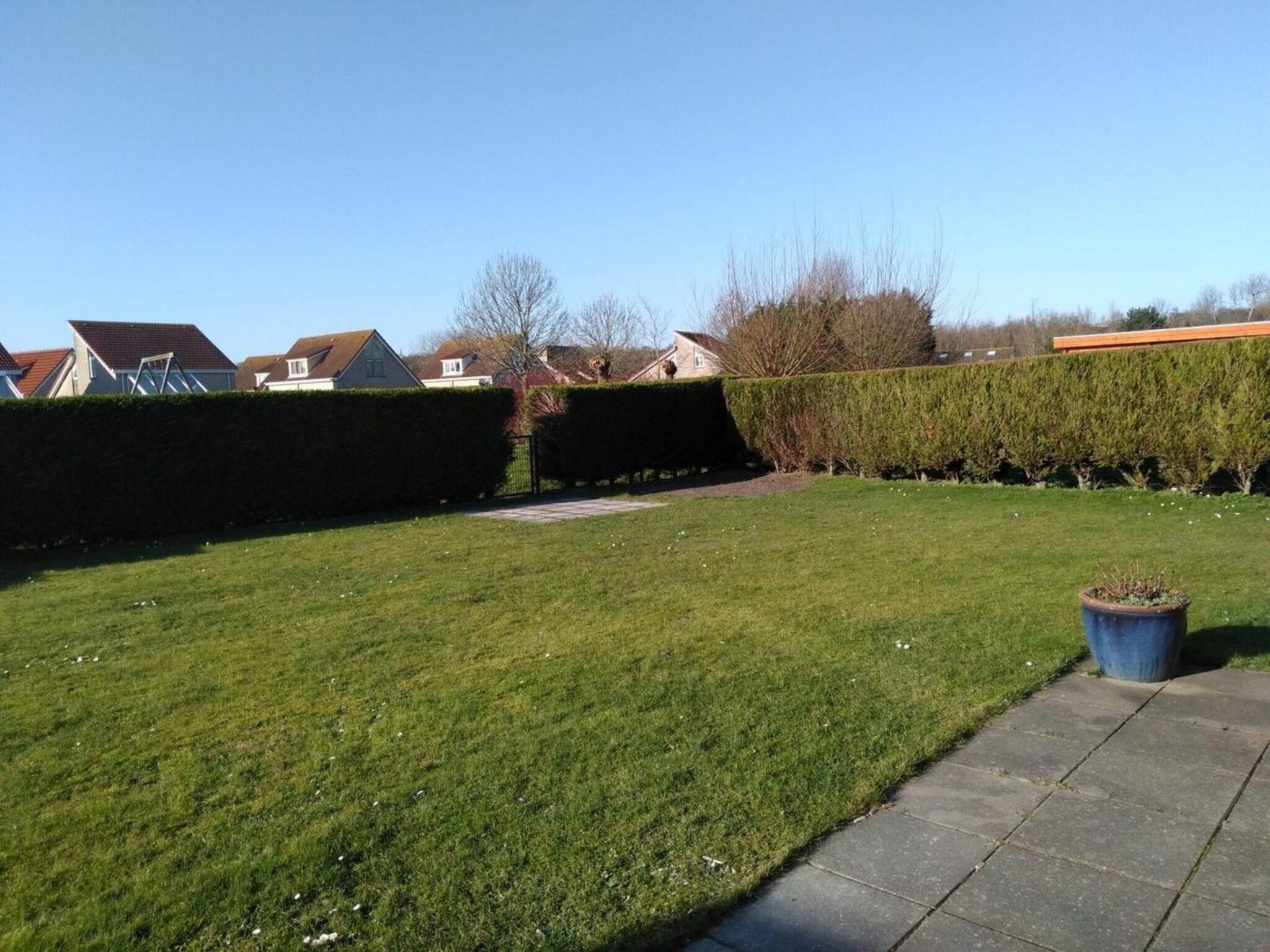 De tuin van Scheldeveste 118 Zwin Breskens in Breskens