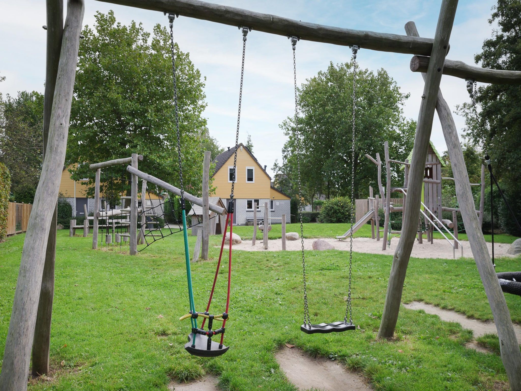 De tuin van Villapark De Oesterbaai 91 in Wemeldinge