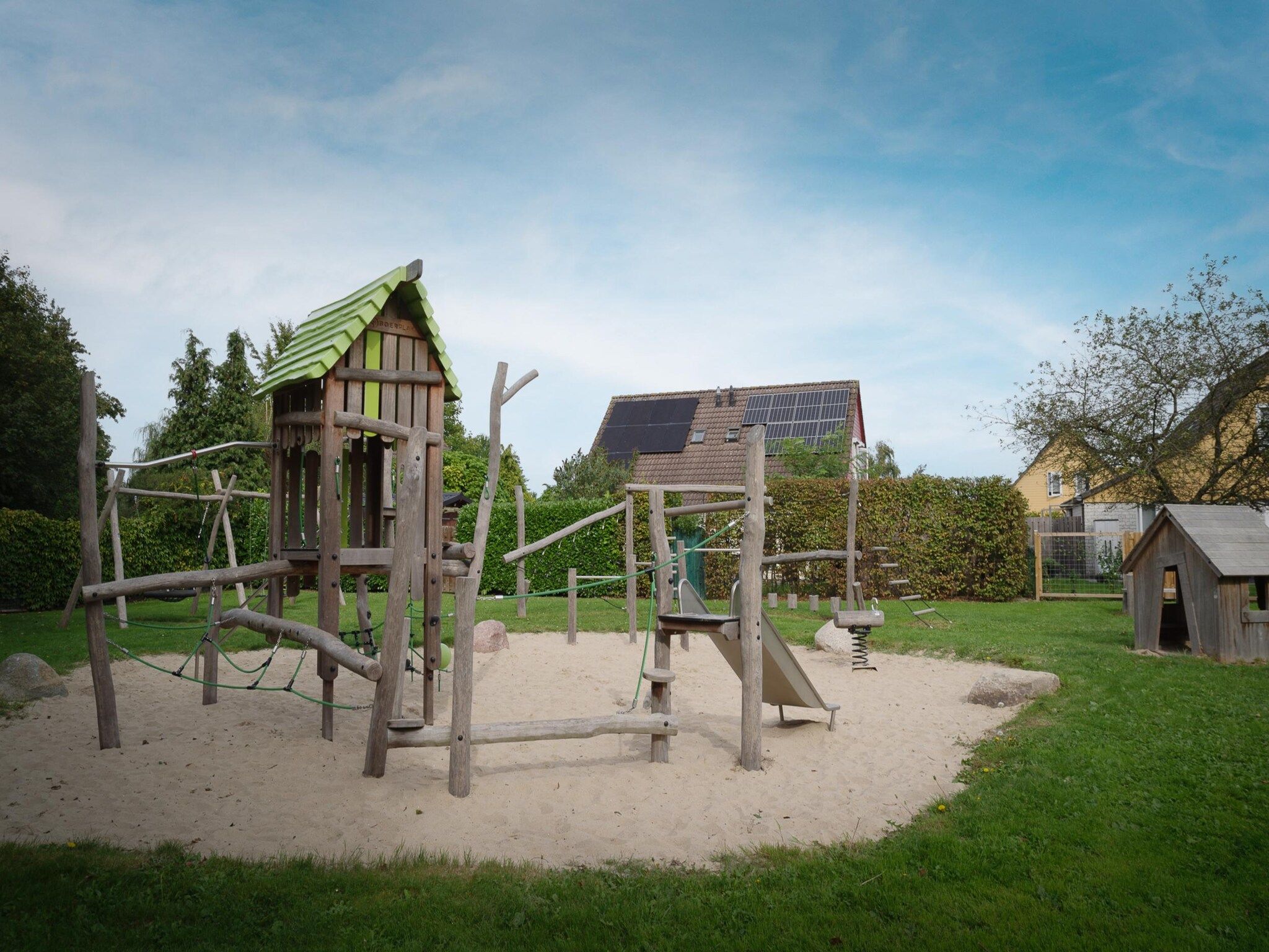 De tuin van Villapark De Oesterbaai 96 in Wemeldinge