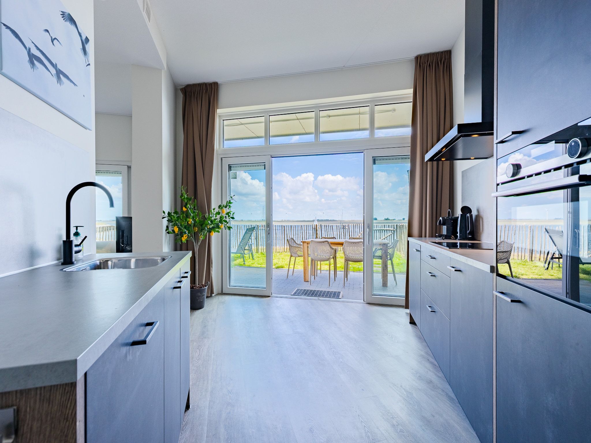 Luxe appartement Vista Maris 'Laguna Beach House' - Havenweg 8-32  Sint-Annaland Oosterschelde in Sint-Annaland - Foto 56 van 87