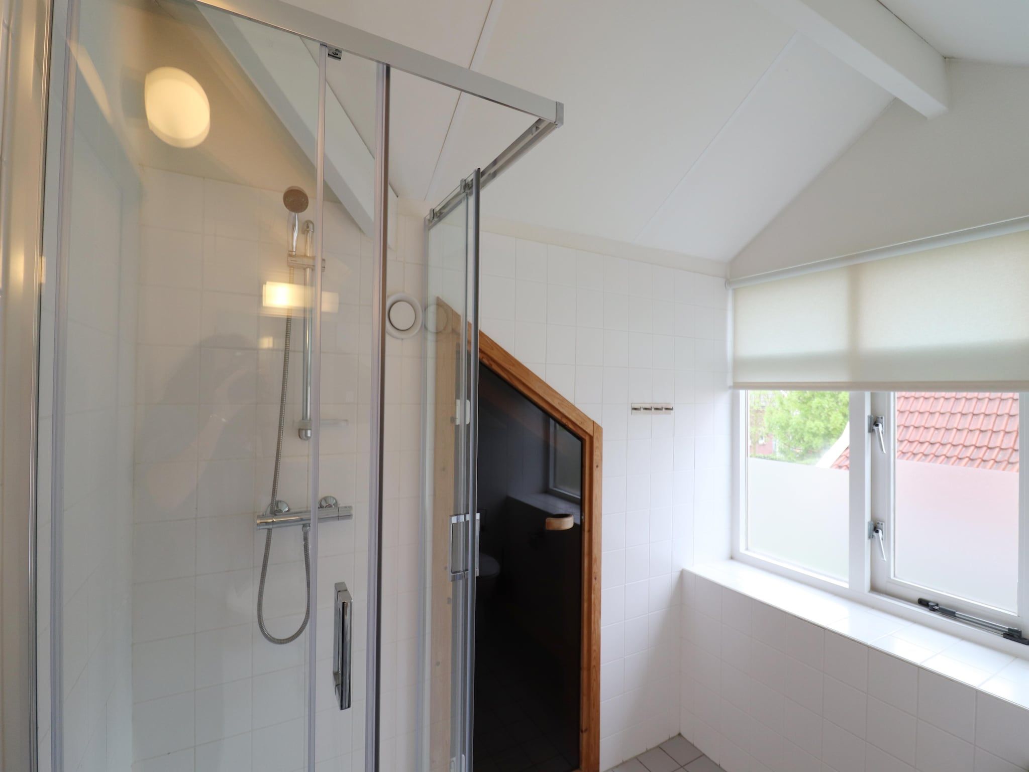 De badkamer van 218 in Simonshaven