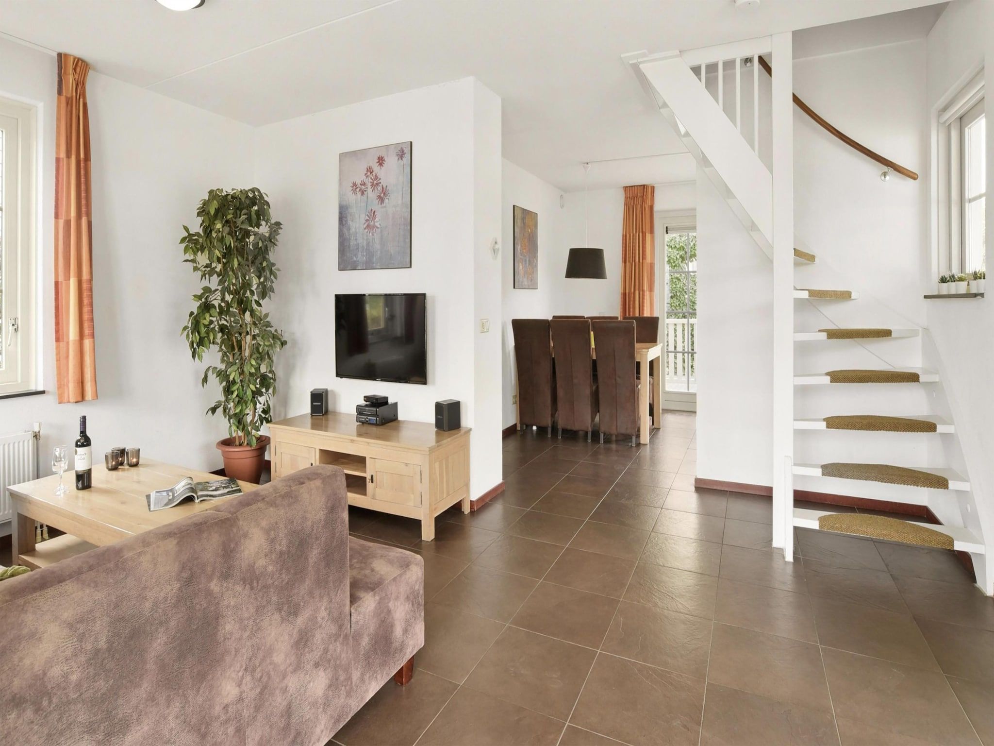 De woonkamer van Standaard 213 in Simonshaven