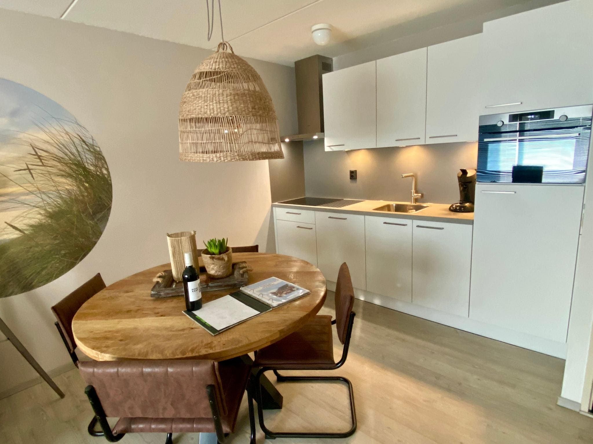 De eetkamer van Beach Appartement 28 in Callantsoog