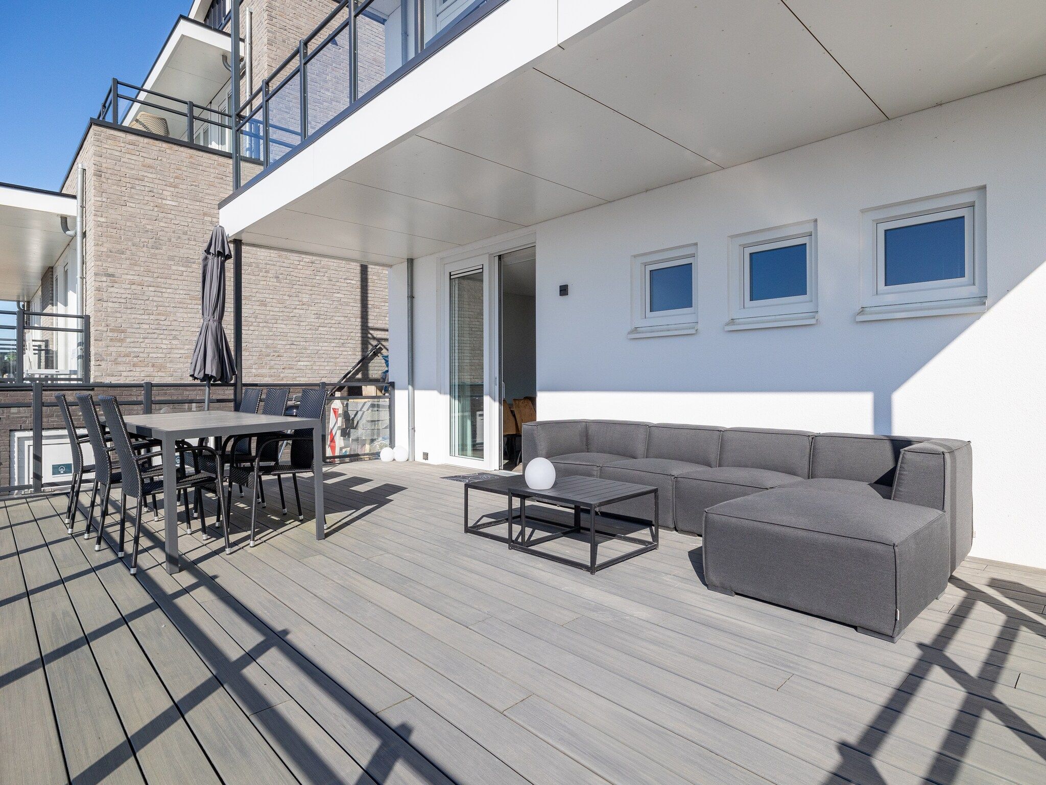 Het terras van Luxe appartement Vista Maris - Havenweg 8-34  Sint-Annaland Oosterschelde in Sint-Annaland