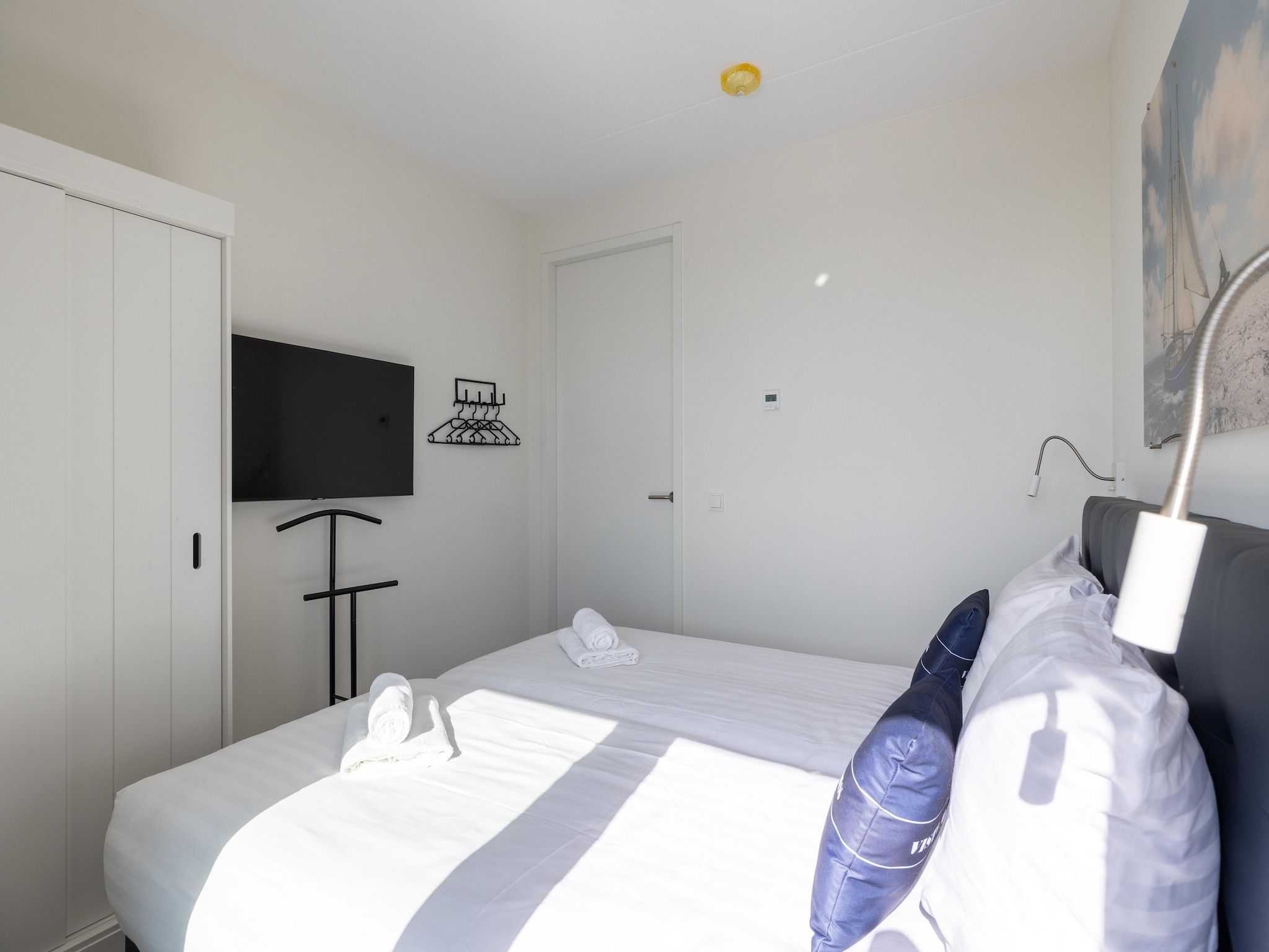 Een slaapkamer van Appartement Vista Maris - Havenweg 8-52  Sint-Annaland Oosterschelde in Sint-Annaland