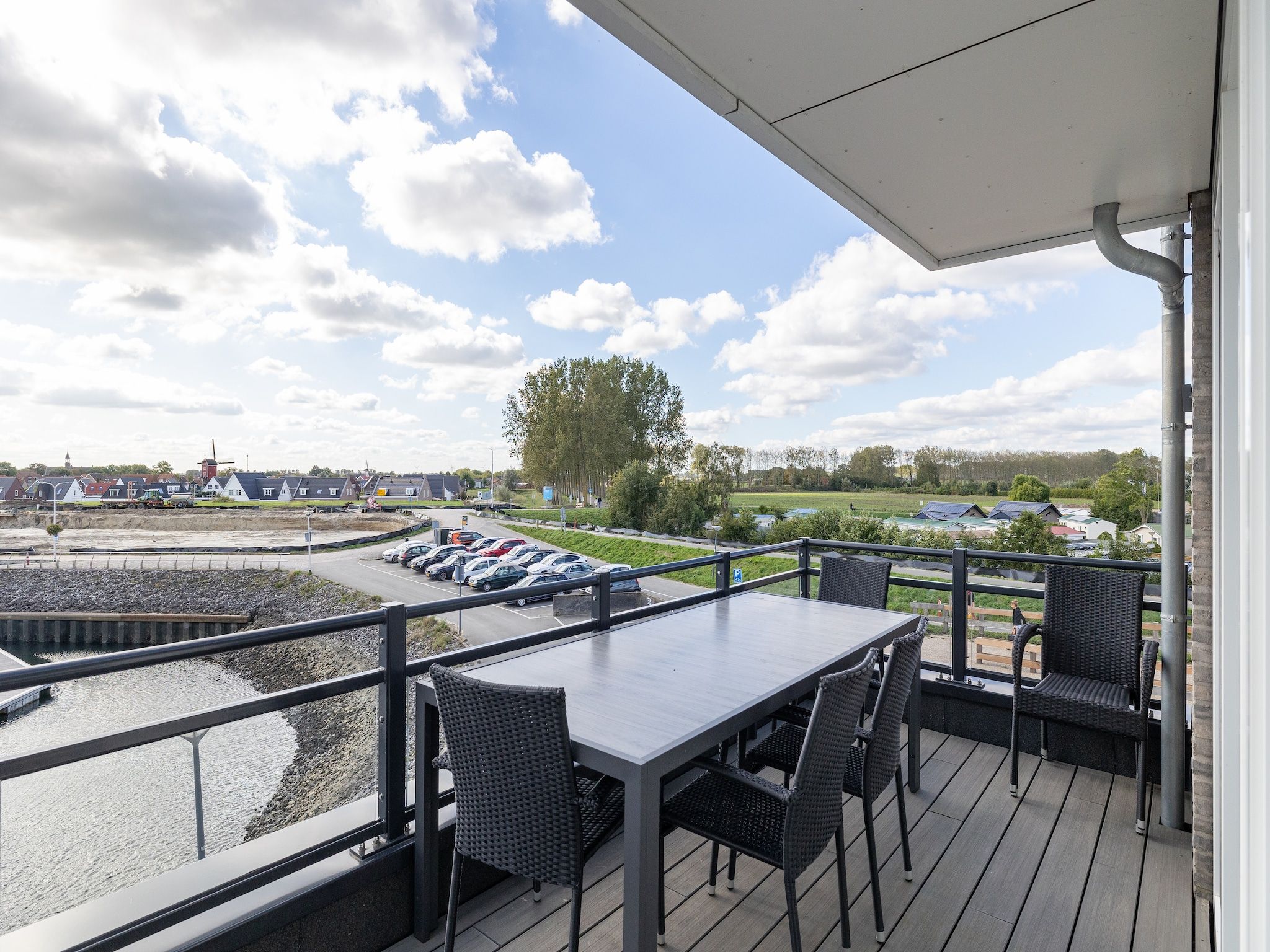 Het terras van Appartement Vista Maris - Havenweg 8-52  Sint-Annaland Oosterschelde in Sint-Annaland