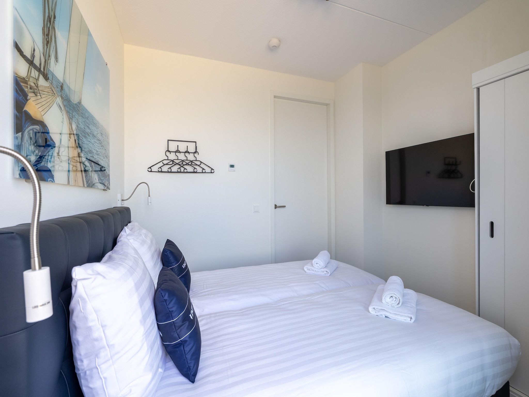 Een slaapkamer van Appartement Vista Maris - Havenweg 8-52  Sint-Annaland Oosterschelde in Sint-Annaland