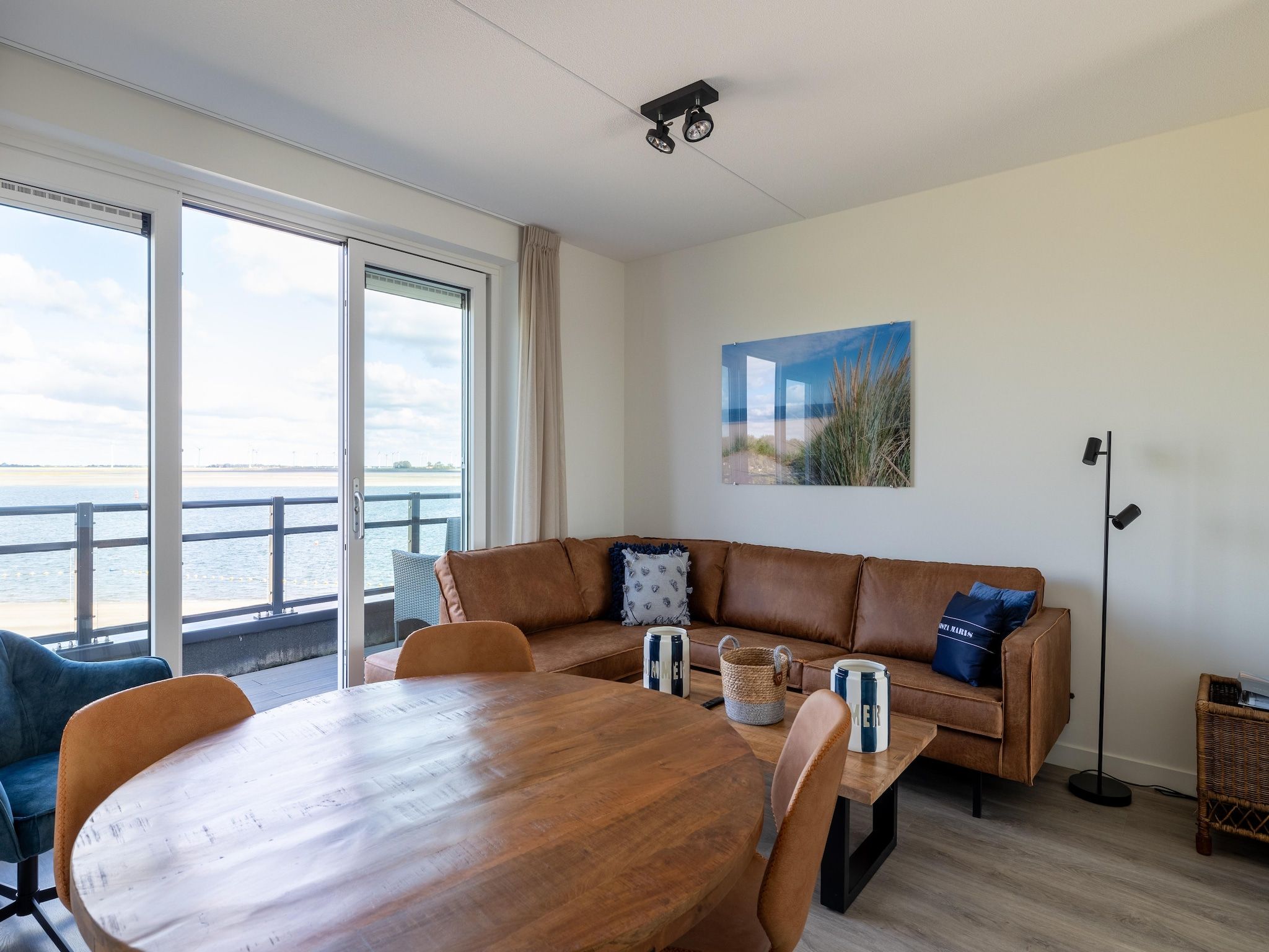 De woonkamer van Appartement Vista Maris - Havenweg 8-52  Sint-Annaland Oosterschelde in Sint-Annaland