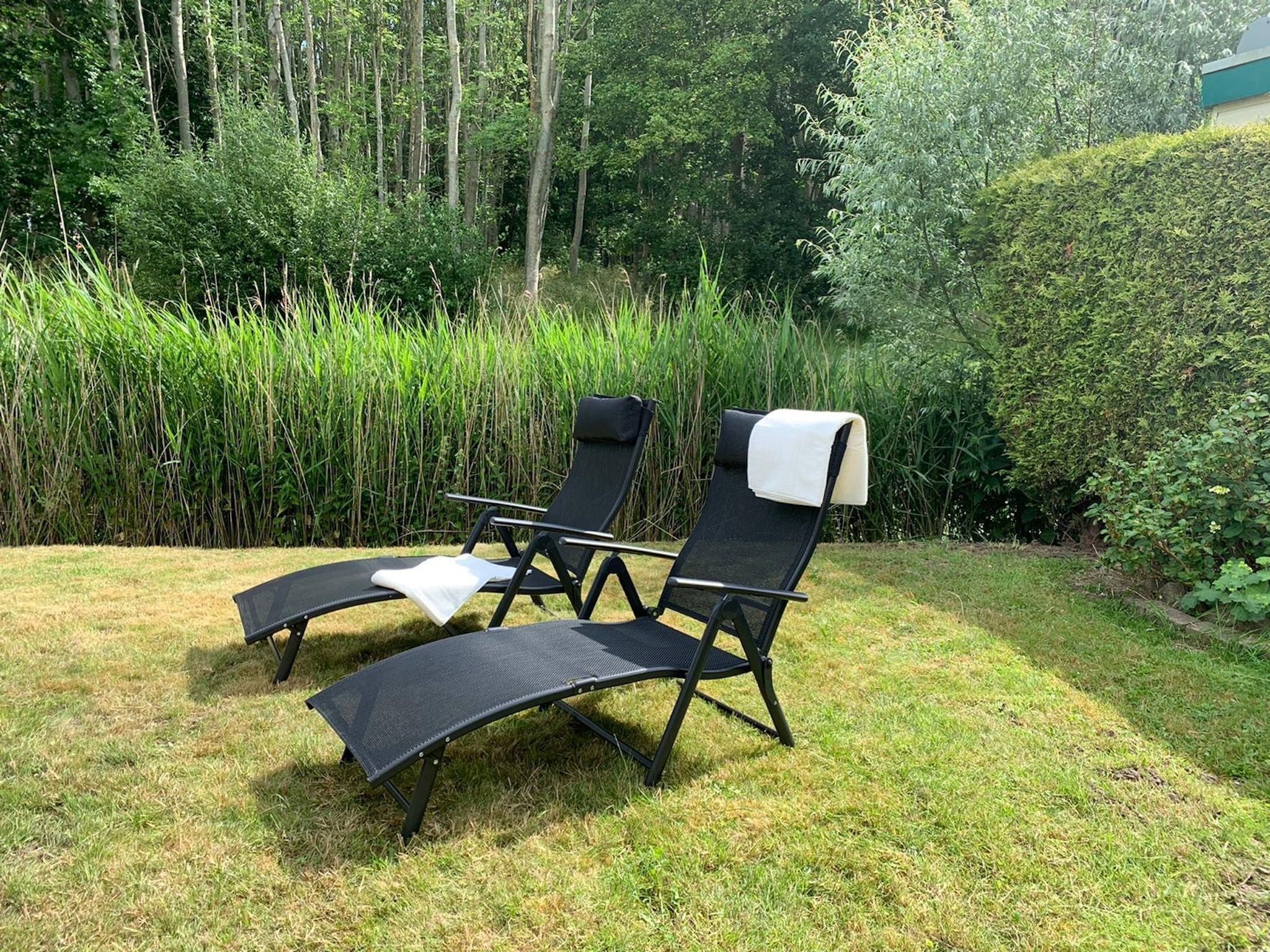 De tuin van VT 145 in Tzummarum