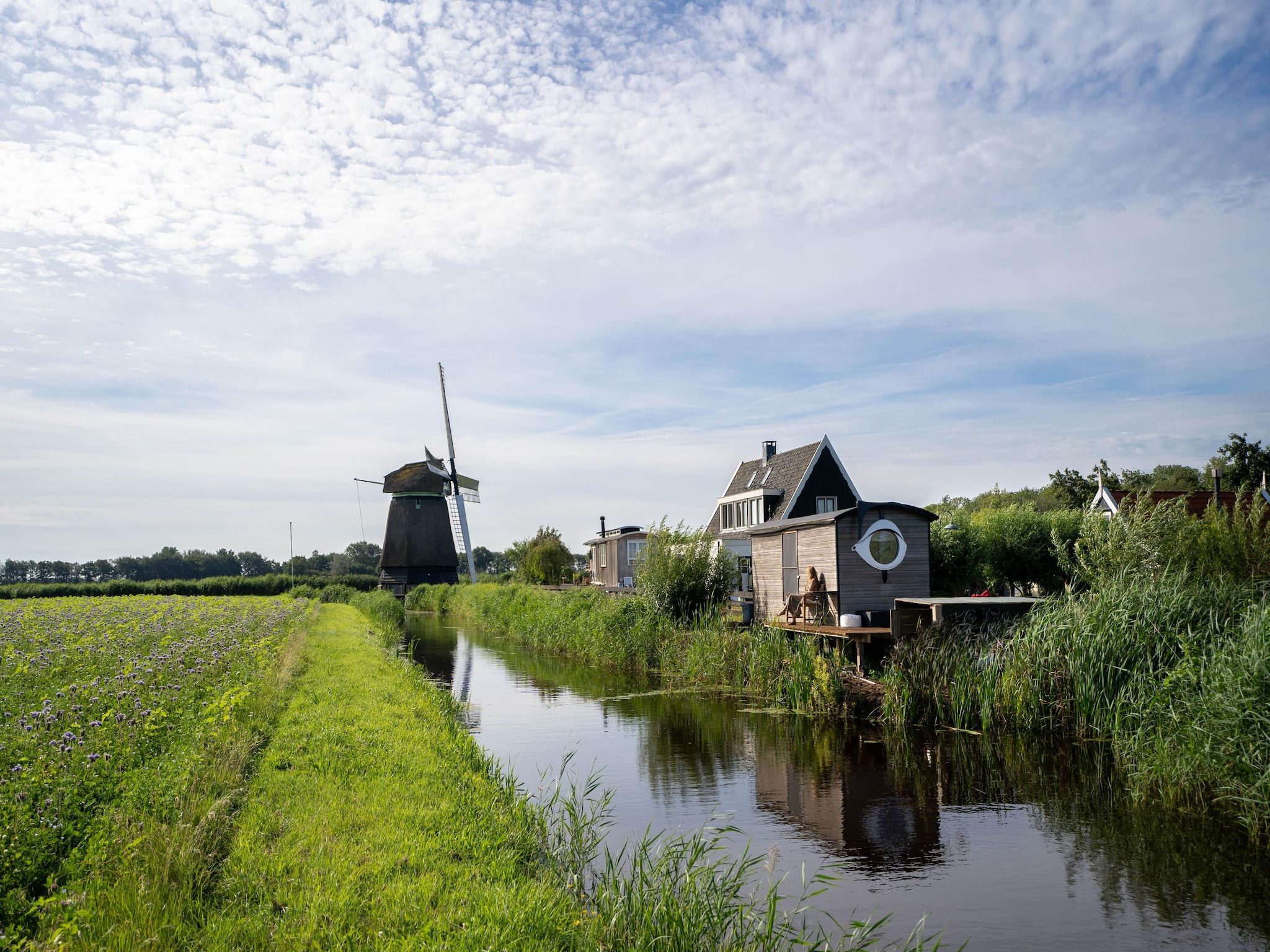 De buitenkant van De Veldwachter in 't Zand