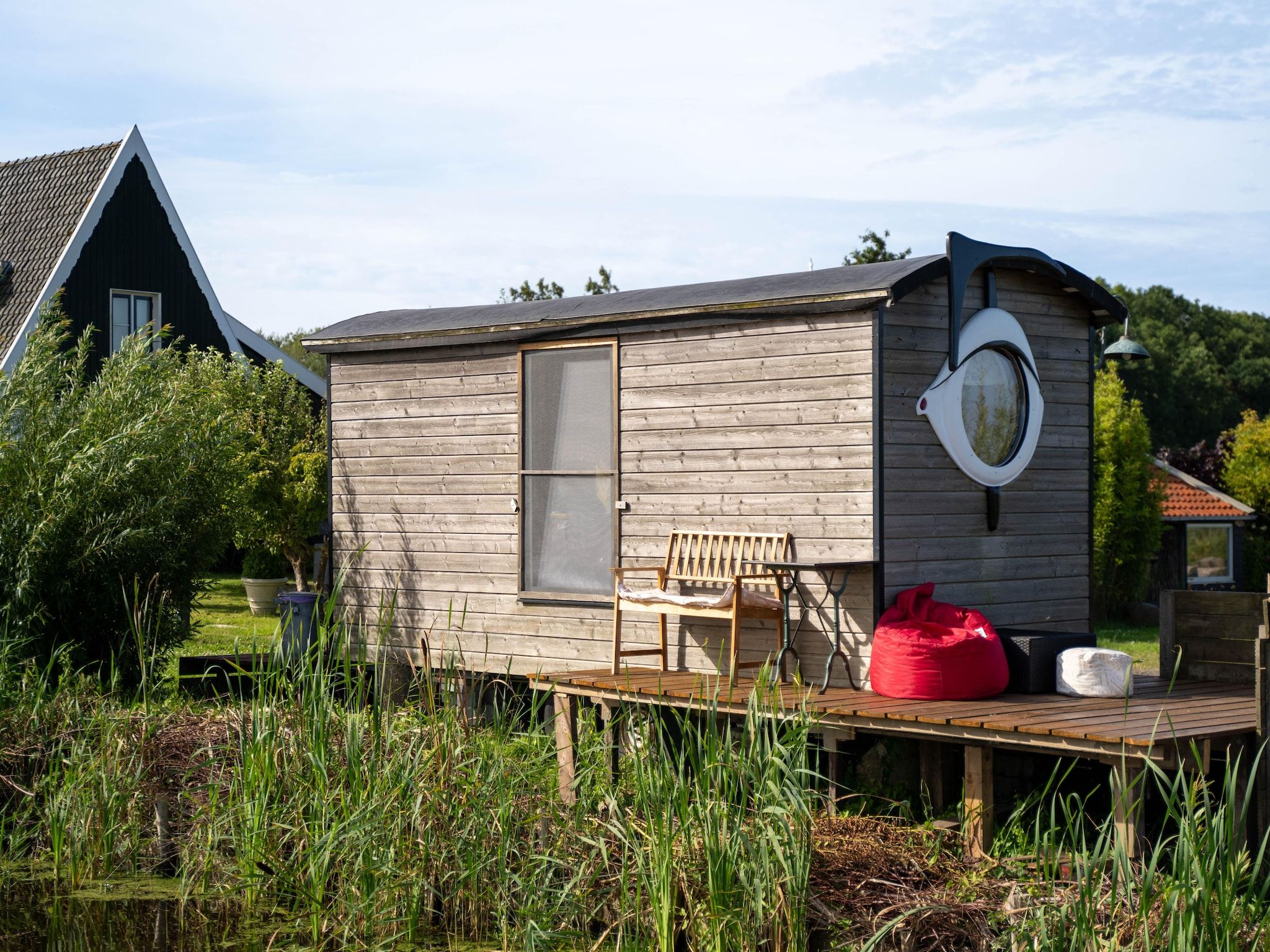 Het terras van De Veldwachter in 't Zand