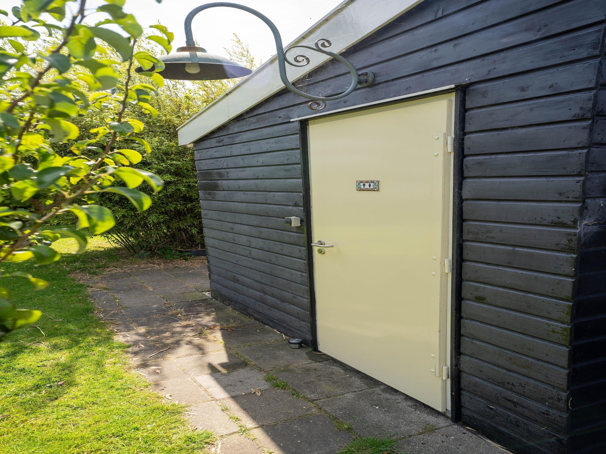 De badkamer van De Veldwachter in 't Zand