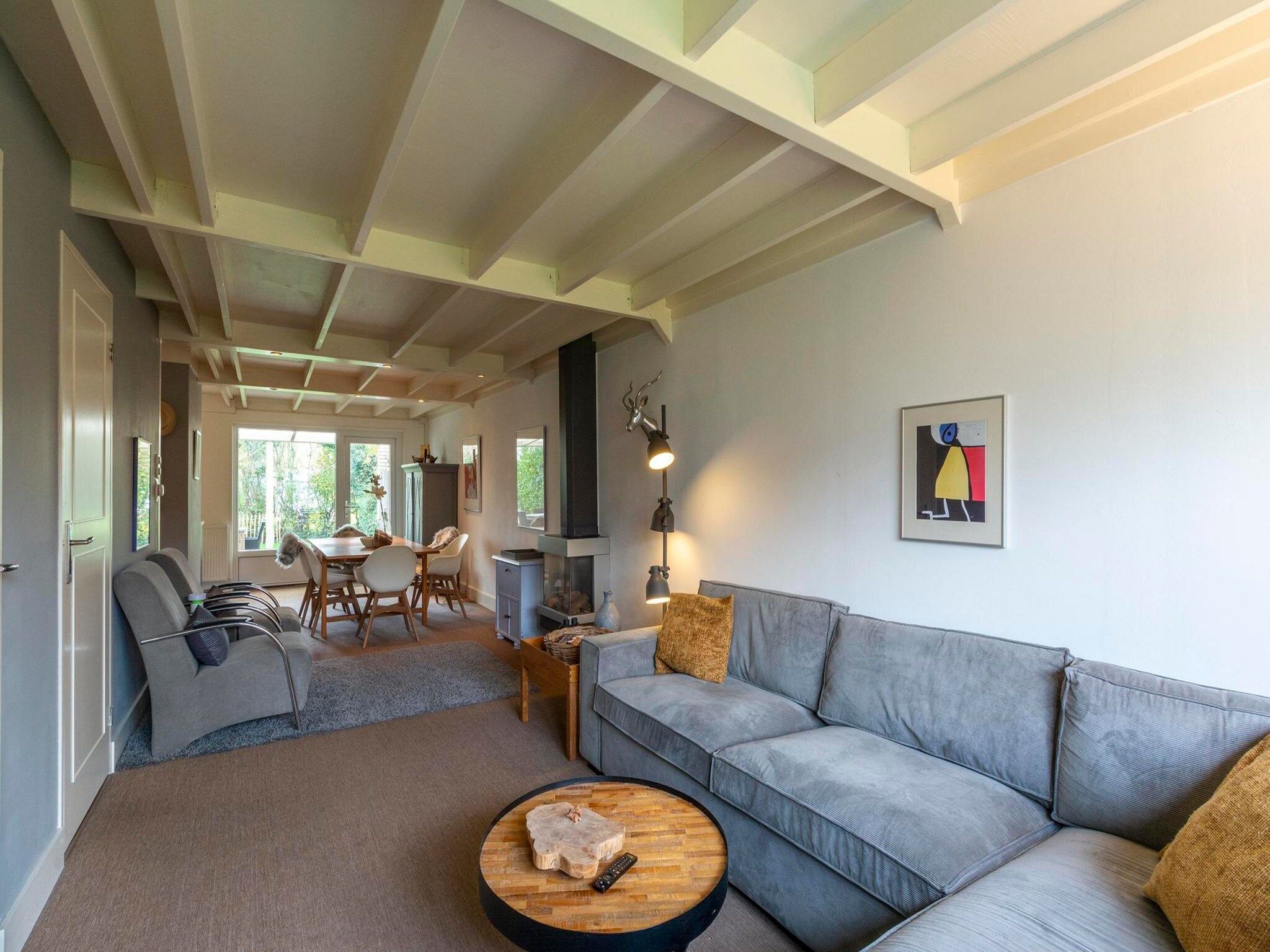 De woonkamer van Belkmerduinen 2 in Sint Maartenszee