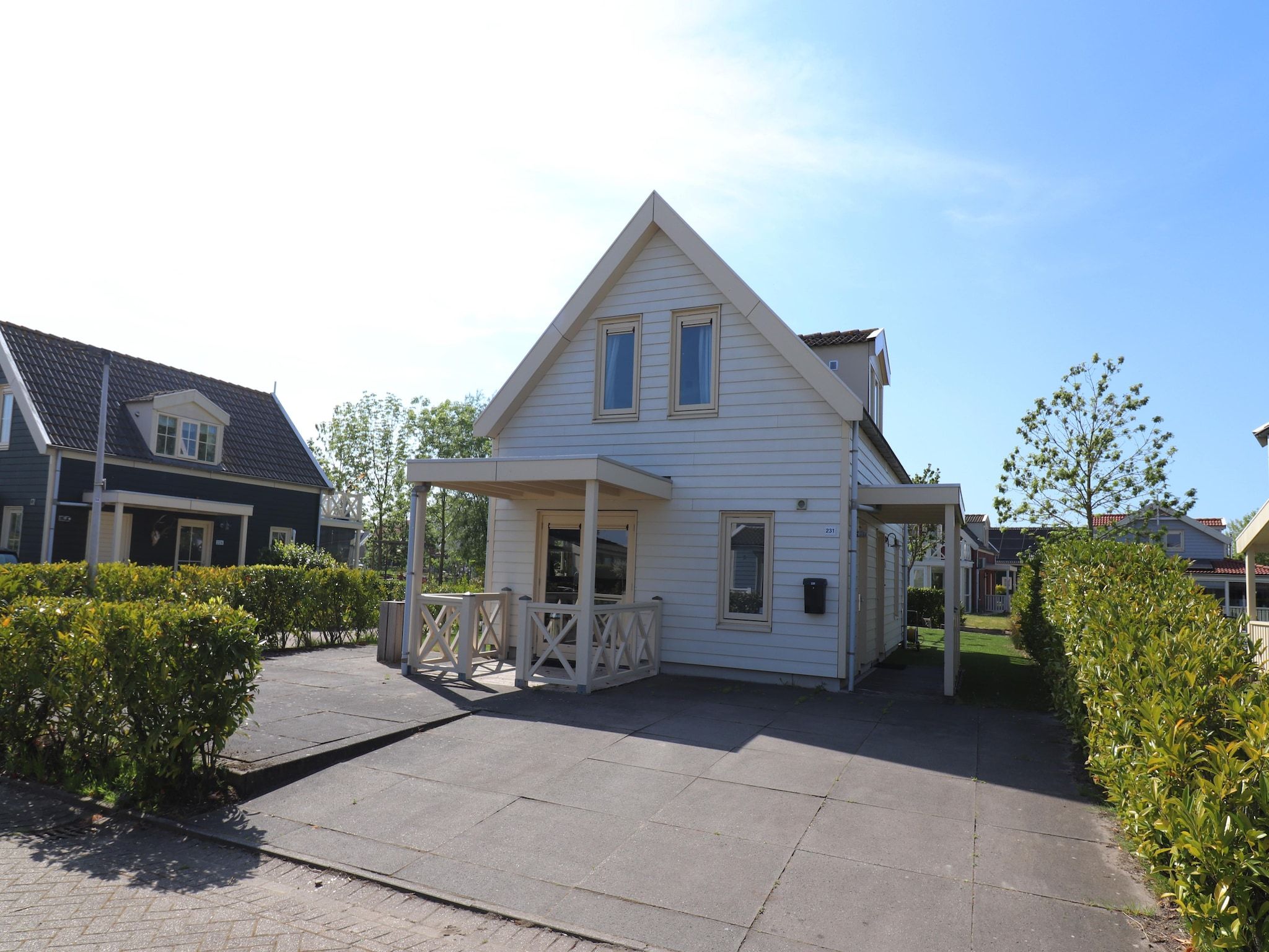 De buitenkant van Standaard 231 in Simonshaven
