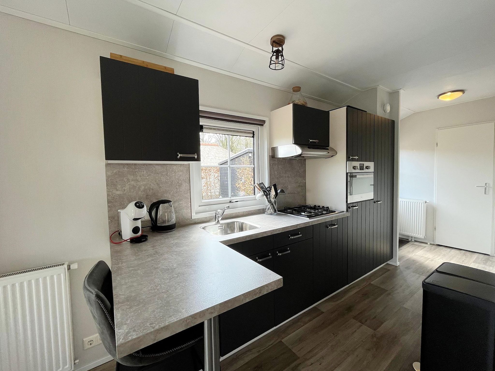 De keuken van Boerderijchalet in Sint Nicolaasga