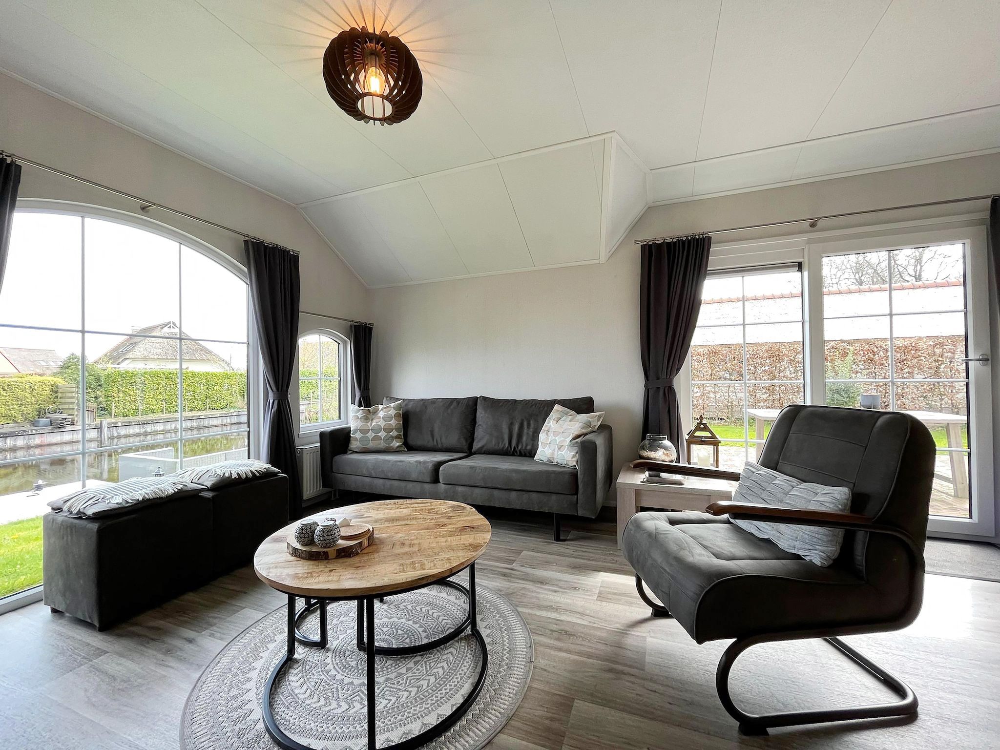 De woonkamer van Boerderijchalet in Sint Nicolaasga