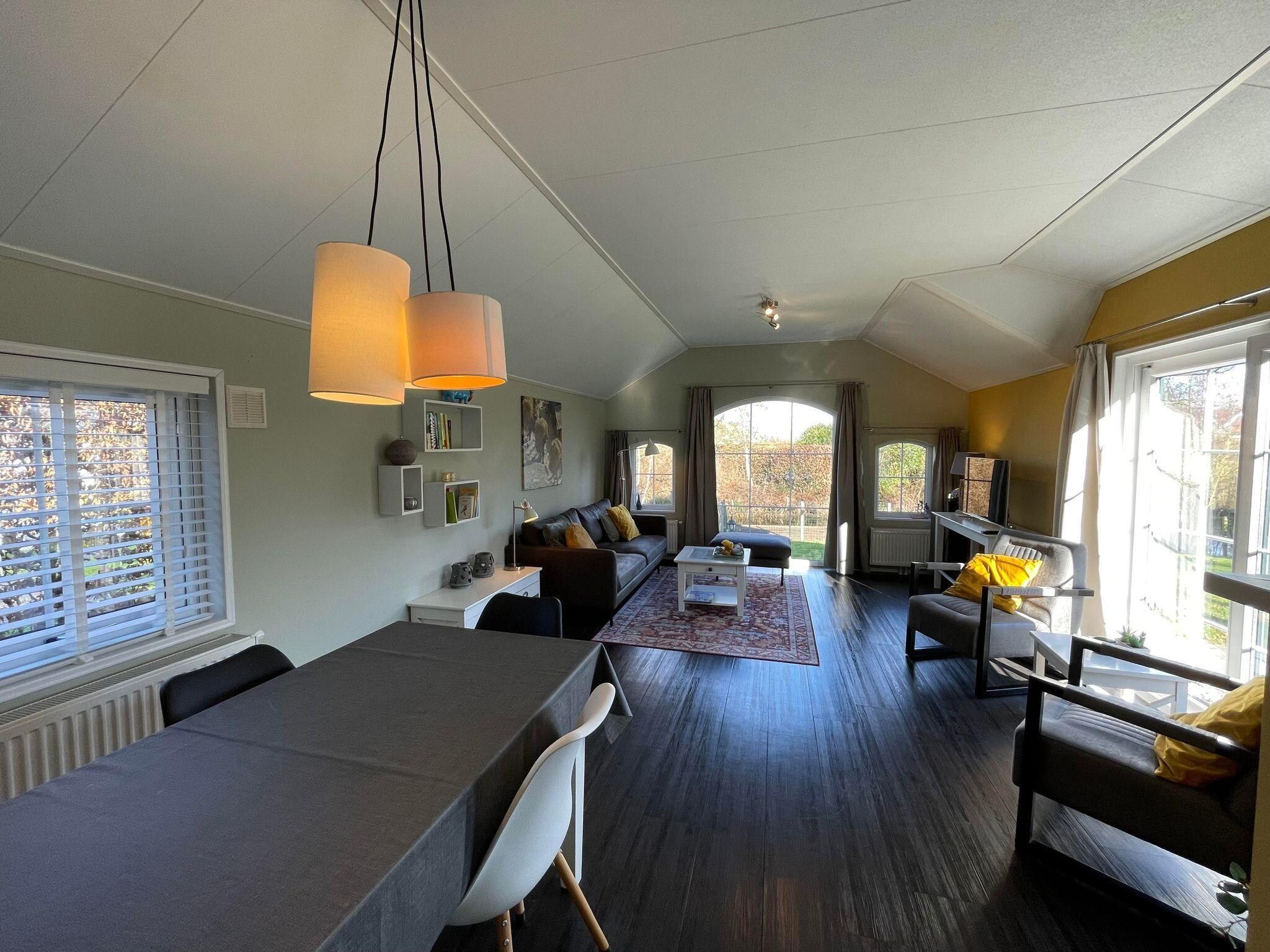 De woonkamer van Boerderijchalet in Sint Nicolaasga