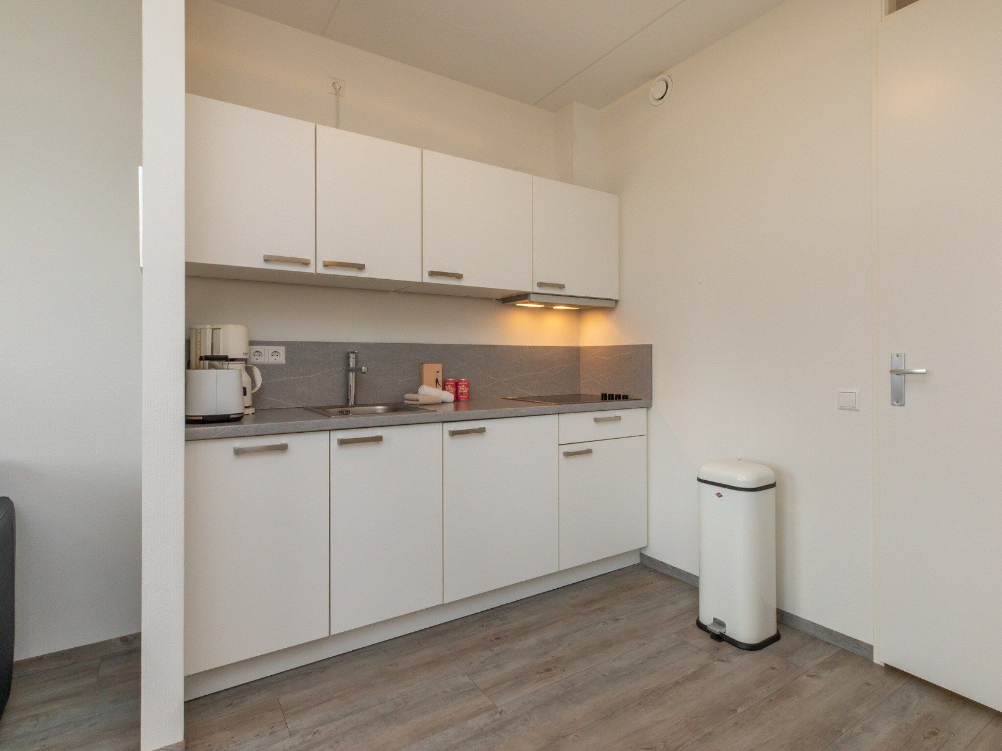 De keuken van Vakantiewoning 't Zoete Licht Residenz - Willibrordusplein 28 C  Zoutelande in Zoutelande
