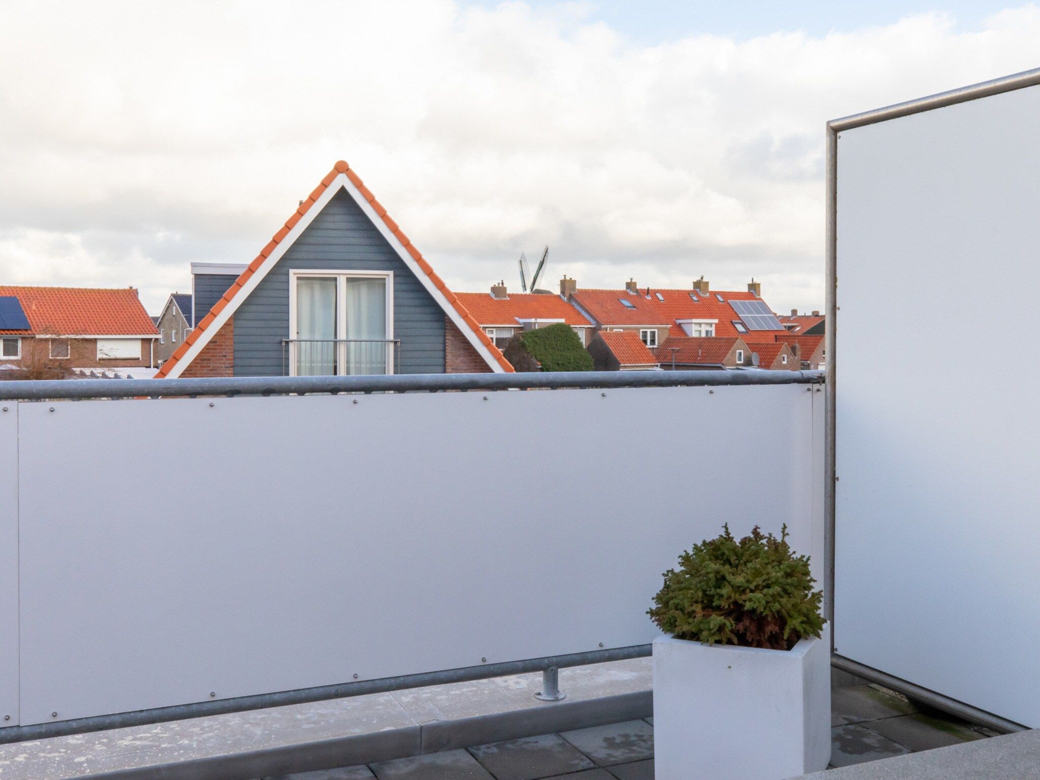 Het terras van Vakantiewoning 't Zoete Licht Residenz - Willibrordusplein 28 C  Zoutelande in Zoutelande