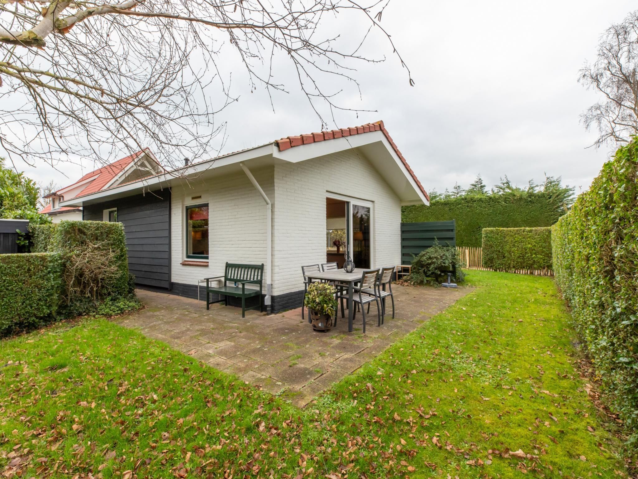 Het terras van Vakantiehuis voor 6 personen  Hoge Weide 63 Oostkapelle  Dicht bij strand in Oostkapelle