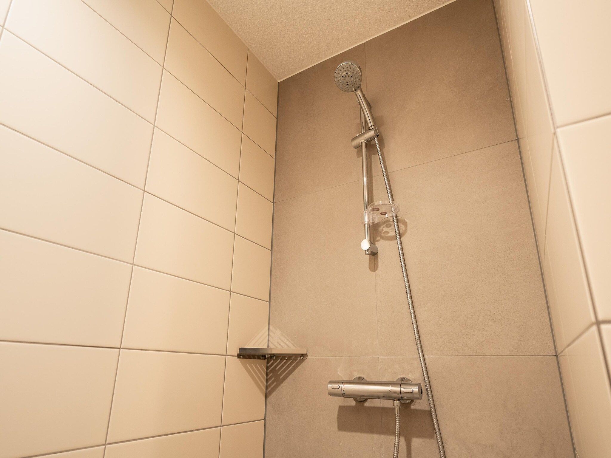 De badkamer van Walden 3 in Den Haag