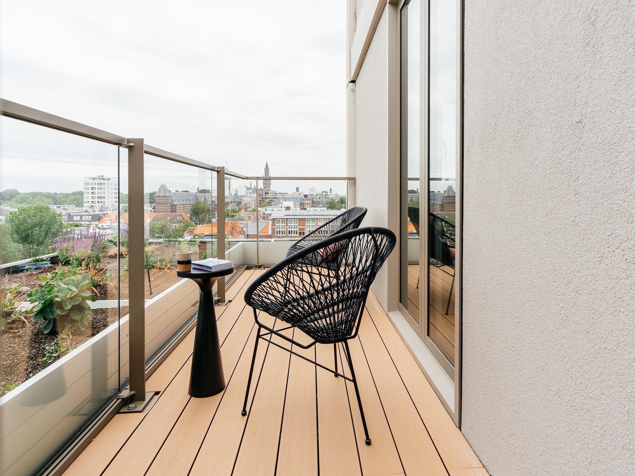 Het terras van Walden 6 in Den Haag