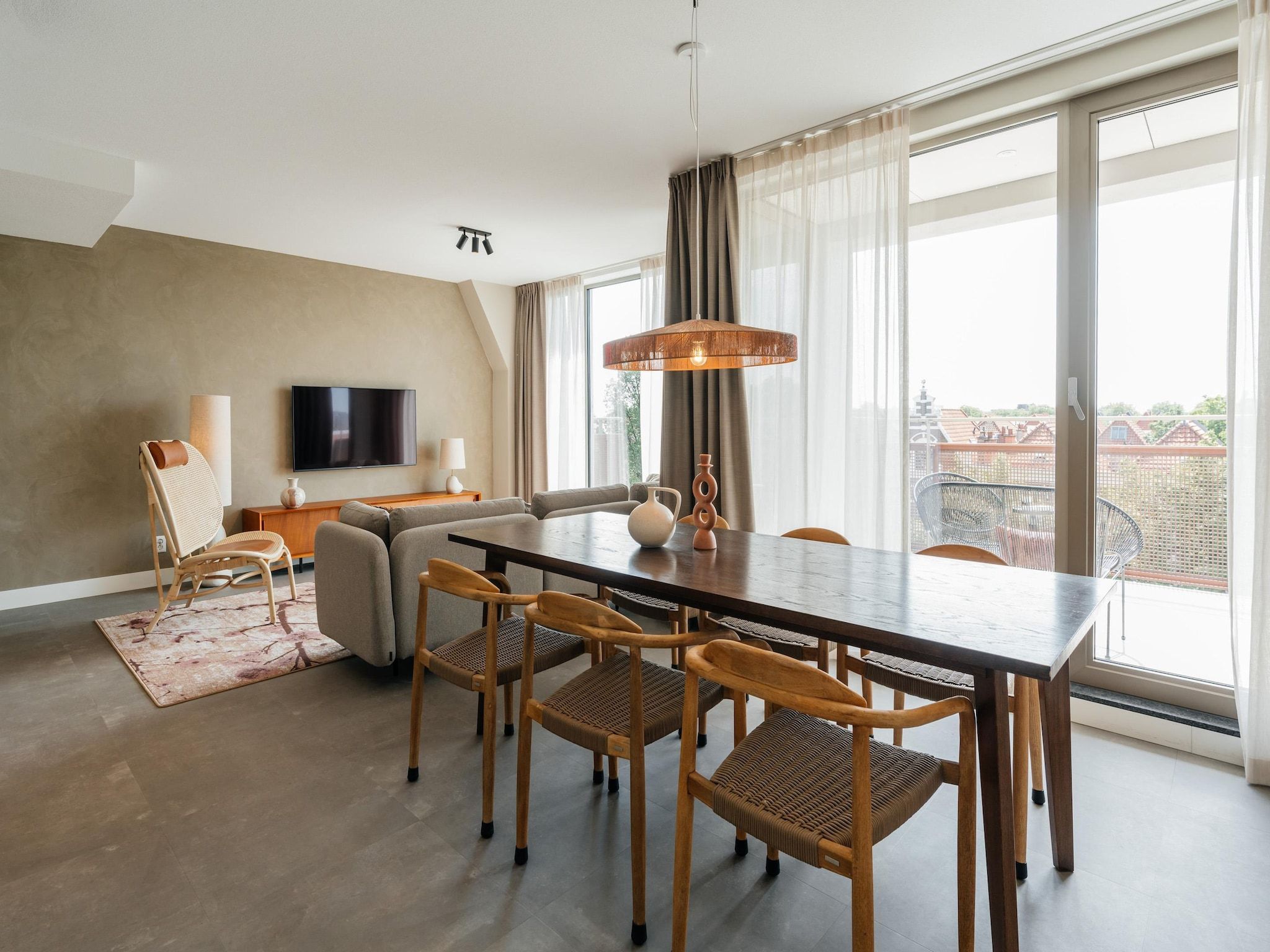De eetkamer van Walden 7 in Den Haag