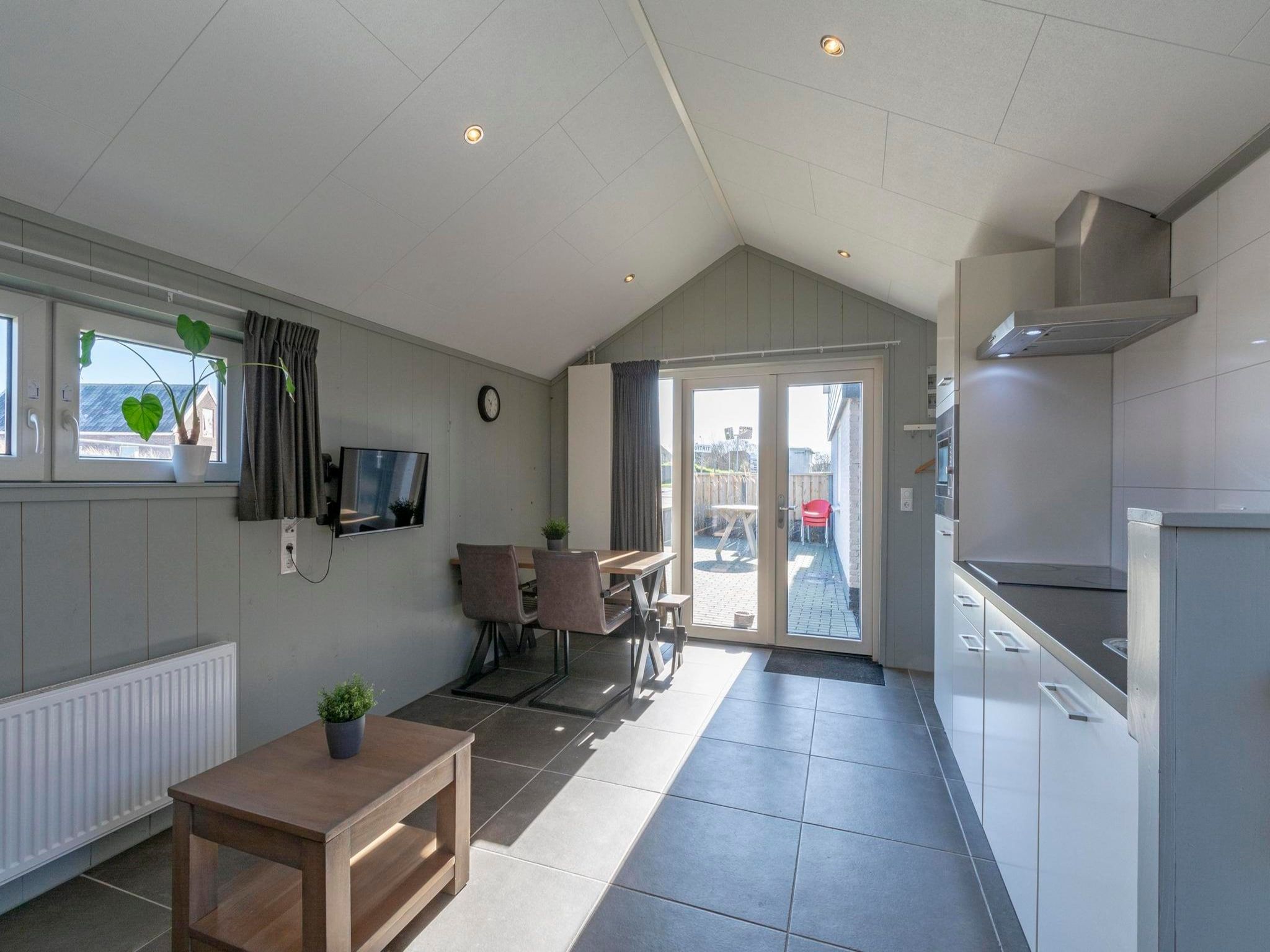 De woonkamer van Strandhuis 't Koepeltje in Groote Keeten