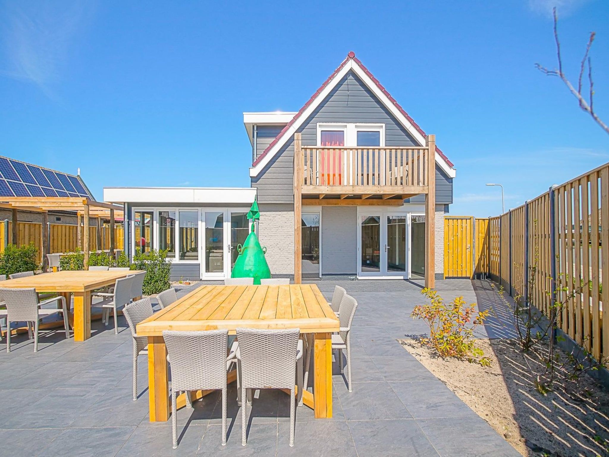 De buitenkant van Groote Kaap in Callantsoog