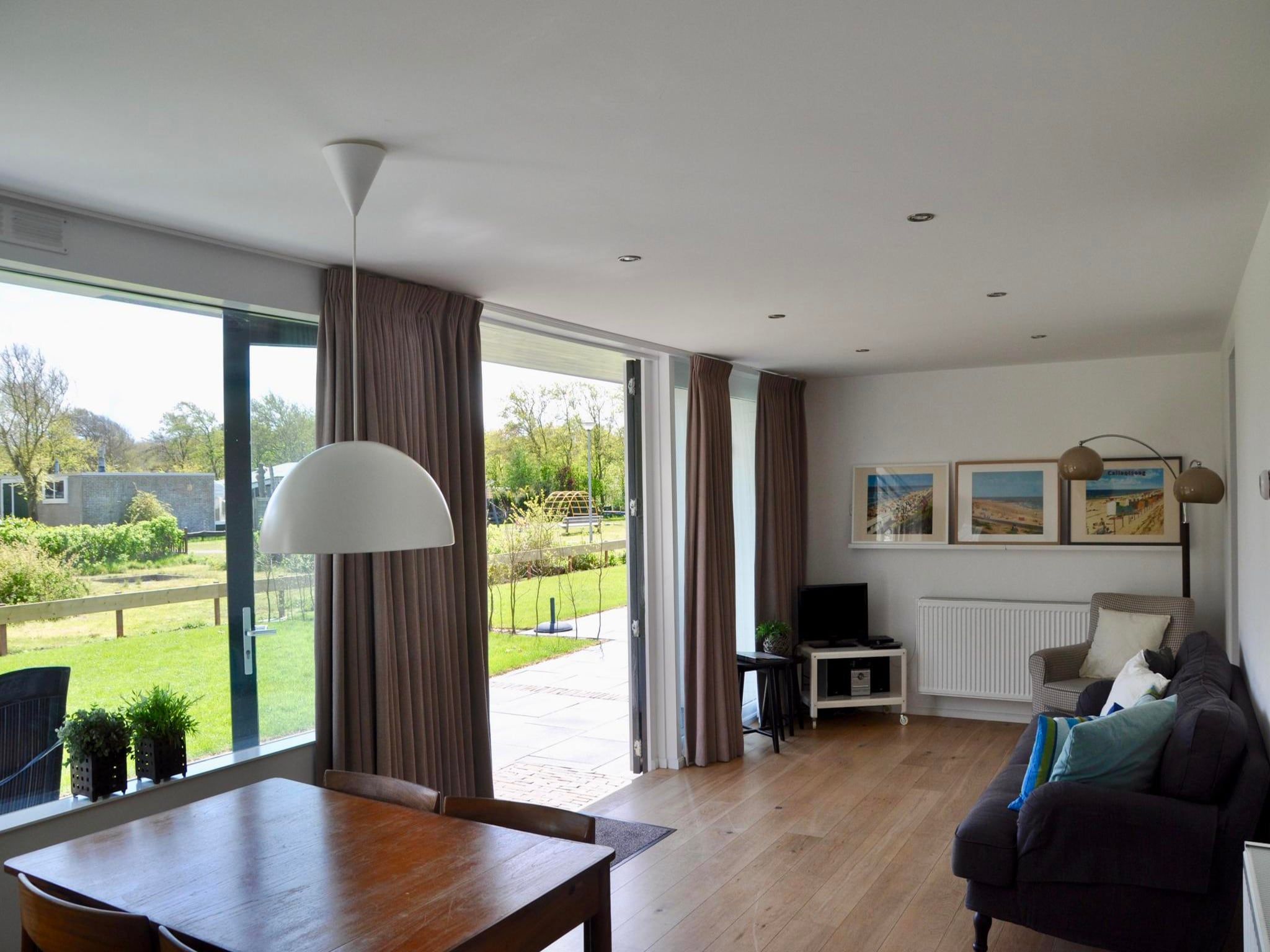 De woonkamer van Garnekuul 72 in Callantsoog