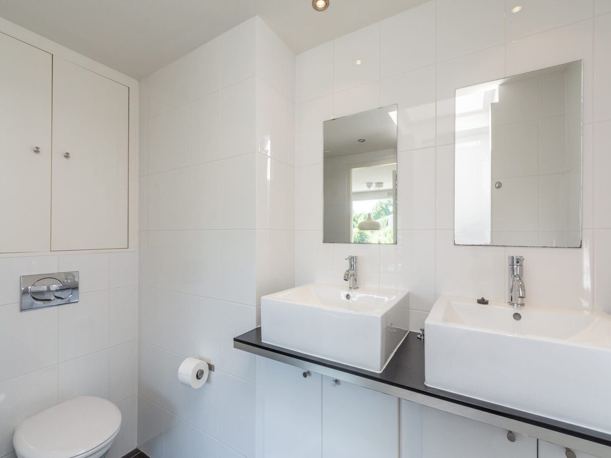 De badkamer van Garnekuul 73 in Callantsoog
