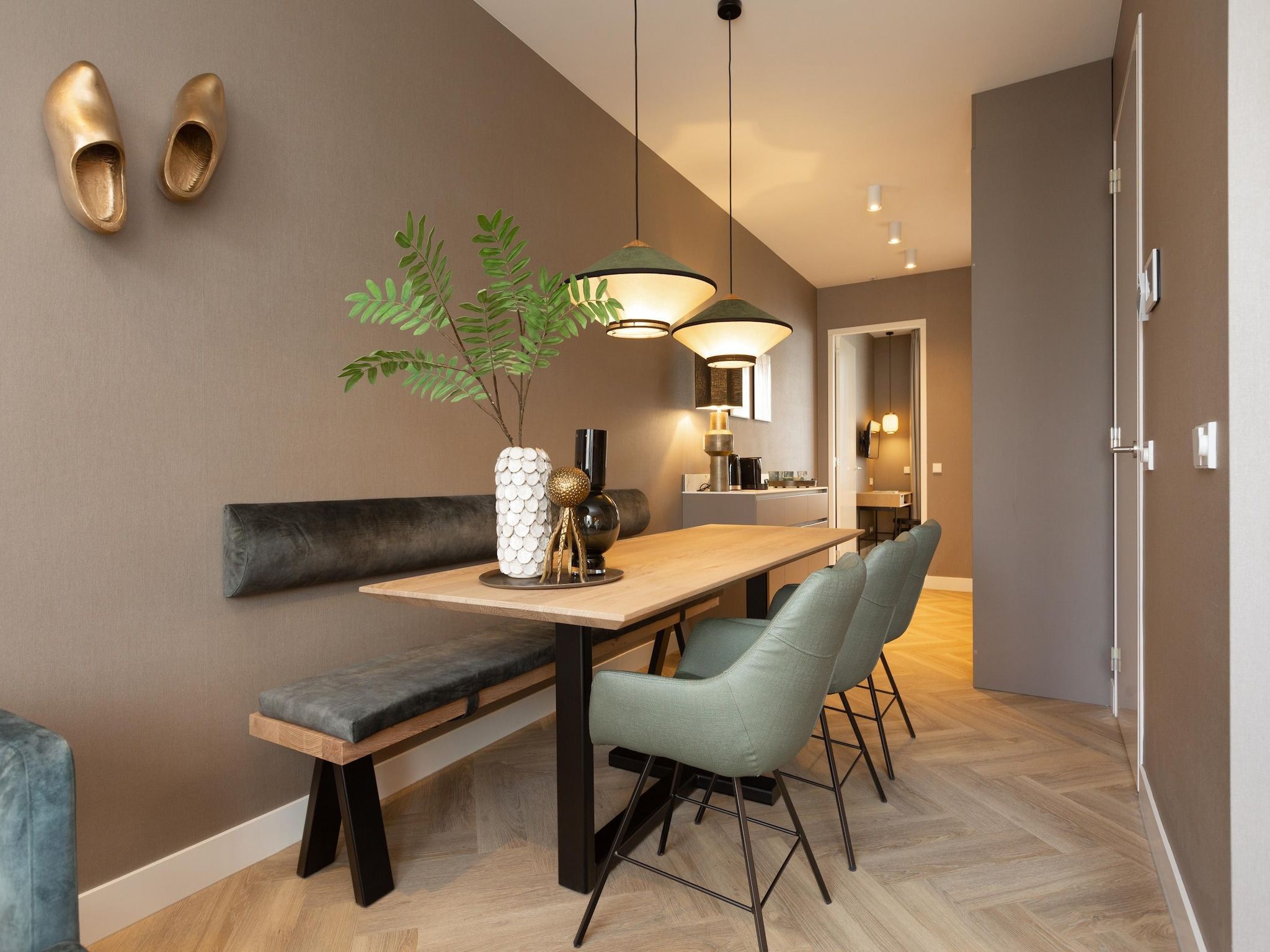 De eetkamer van Maurits 1 in Den Haag