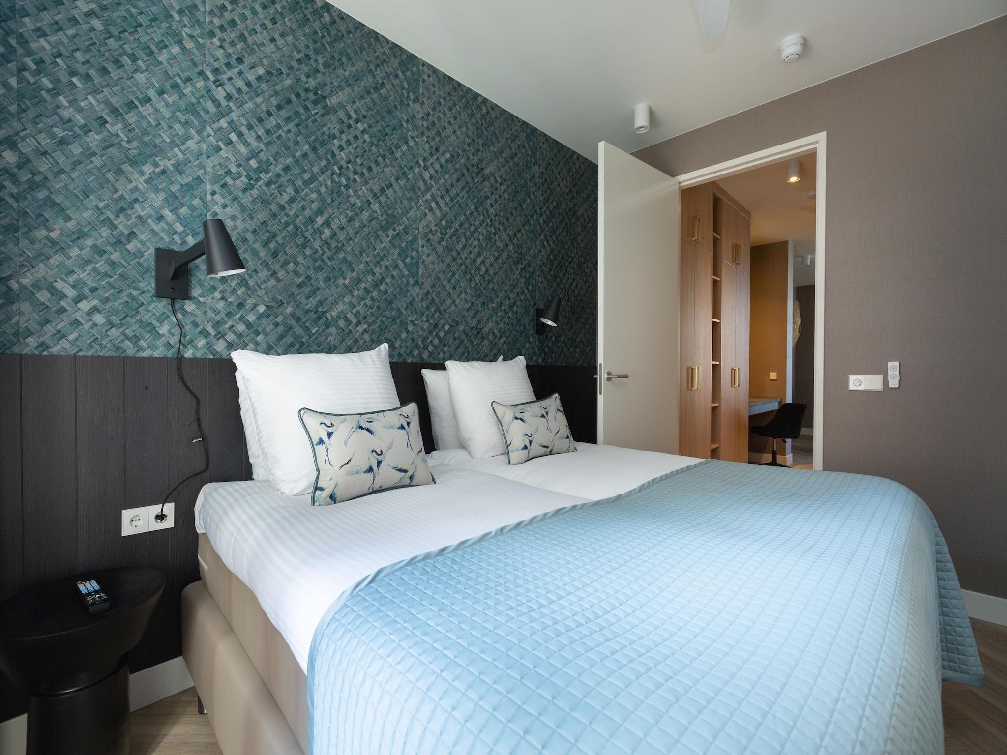 Een slaapkamer van Maurits 6 in Den Haag